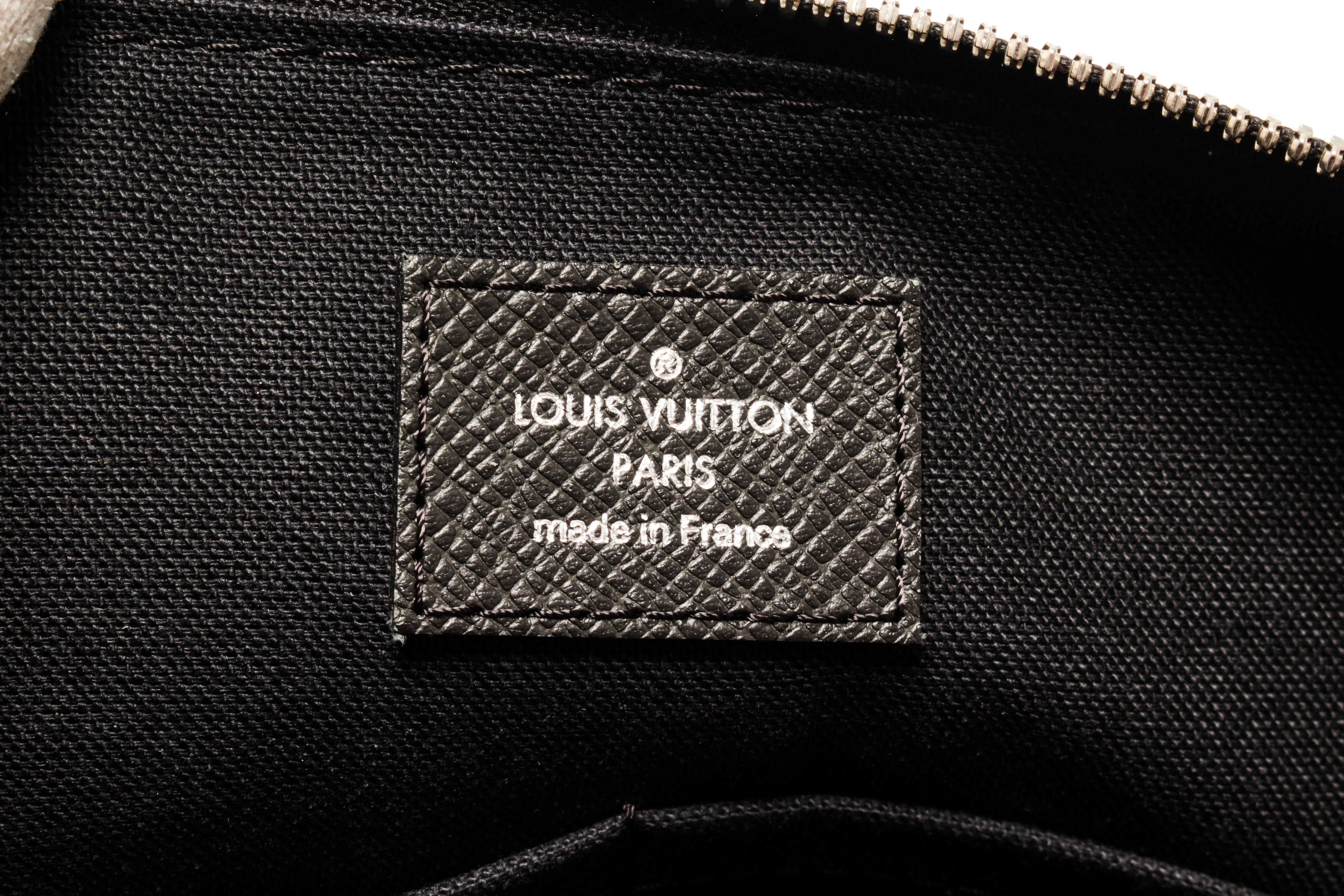 Louis Vuitton Black Taiga Leather Watcher Messenger Bag 4