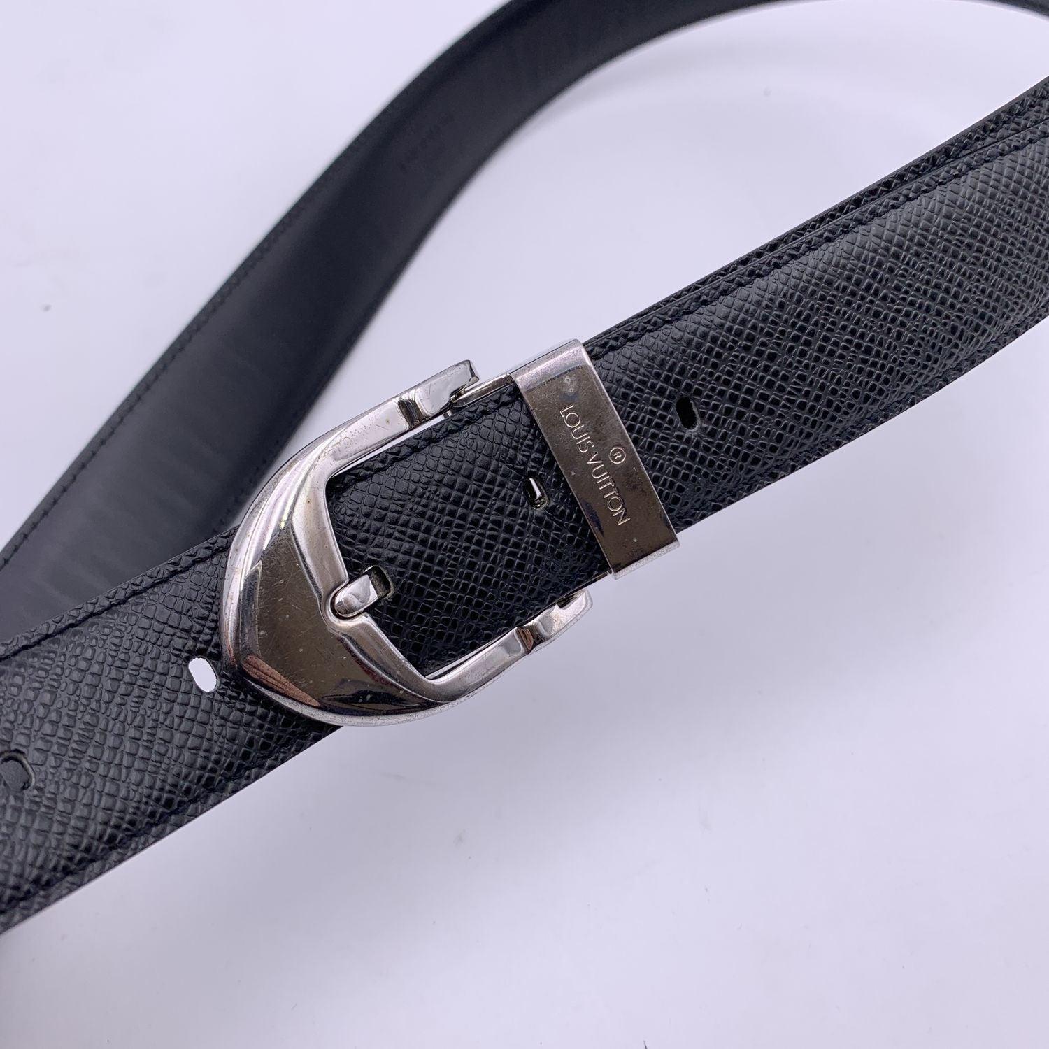 Women's or Men's Louis Vuitton Black Taiga Silver Metal Buckle Classic Belt Size 85/34 For Sale