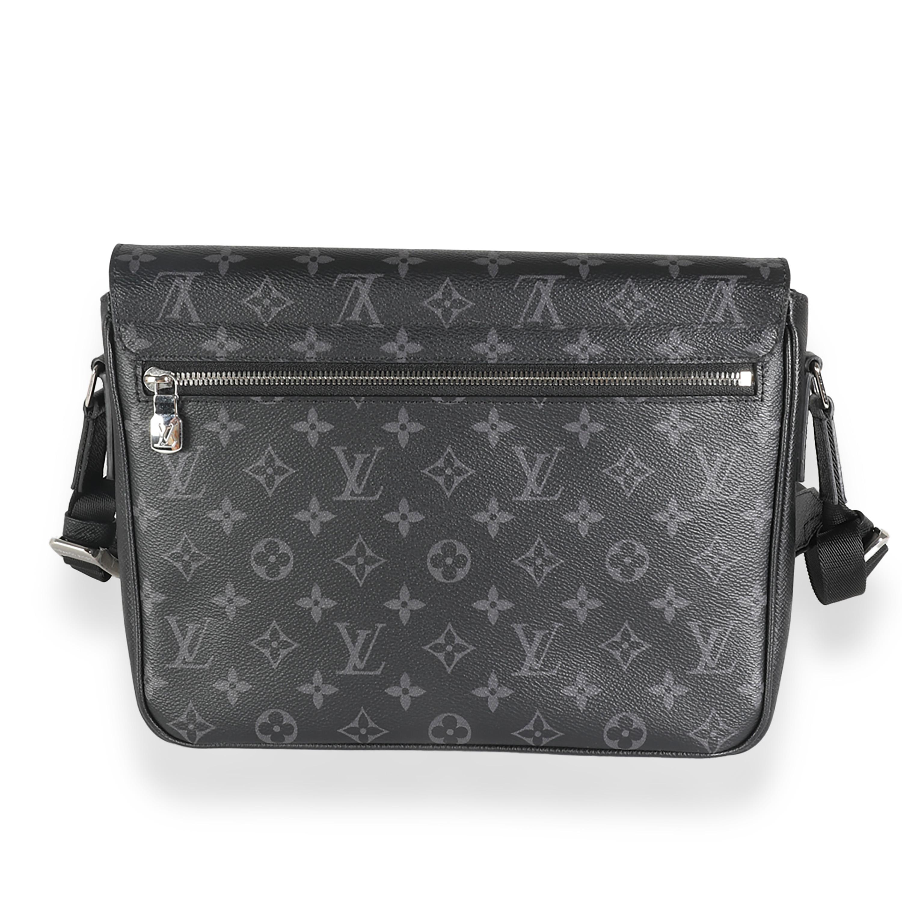 Listing Title: Louis Vuitton Black Taigarama Monogram Eclipse Outdoor Flap Messenger
SKU: 140770
Condition: Pre-owned 
Handbag Condition: Very Good
Condition Comments: Item is in very good condition with minor signs of wear.  Marks along interior.