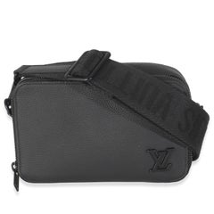 Louis Vuitton Black Taurillon Alpha Wearable Wallet