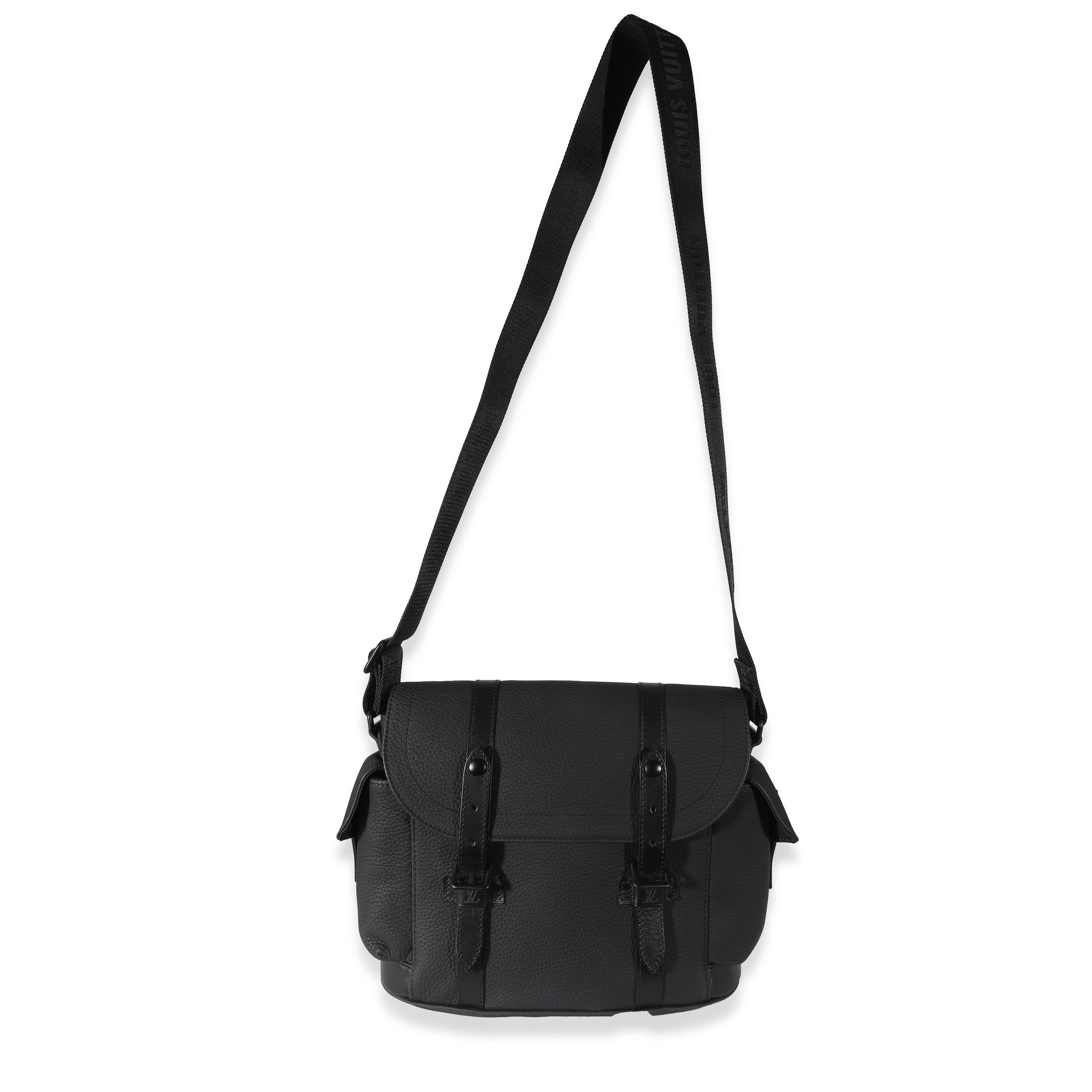 Louis Vuitton Black Taurillon Christopher Messenger For Sale 2