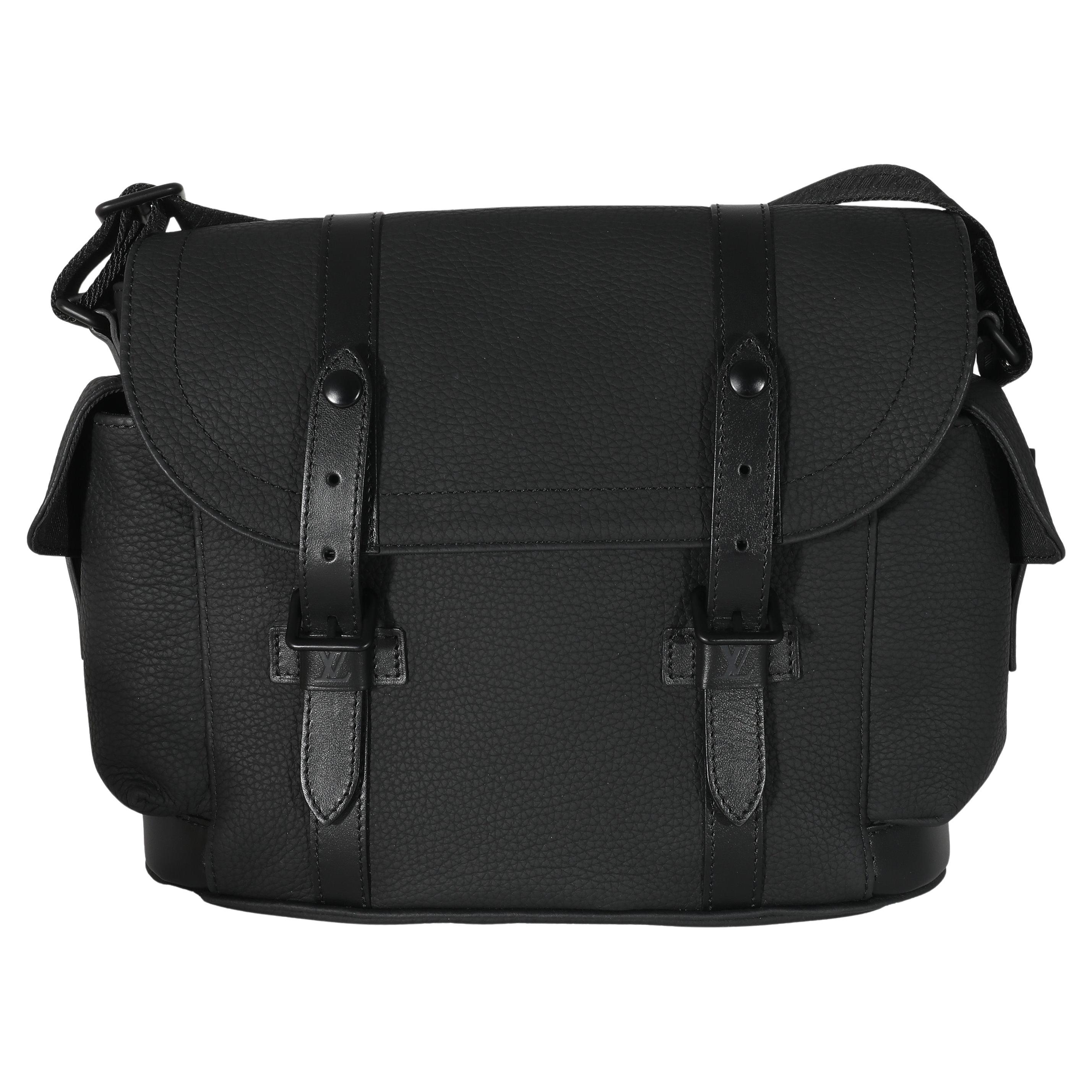 Louis Vuitton Black Taurillon Christopher Messenger For Sale