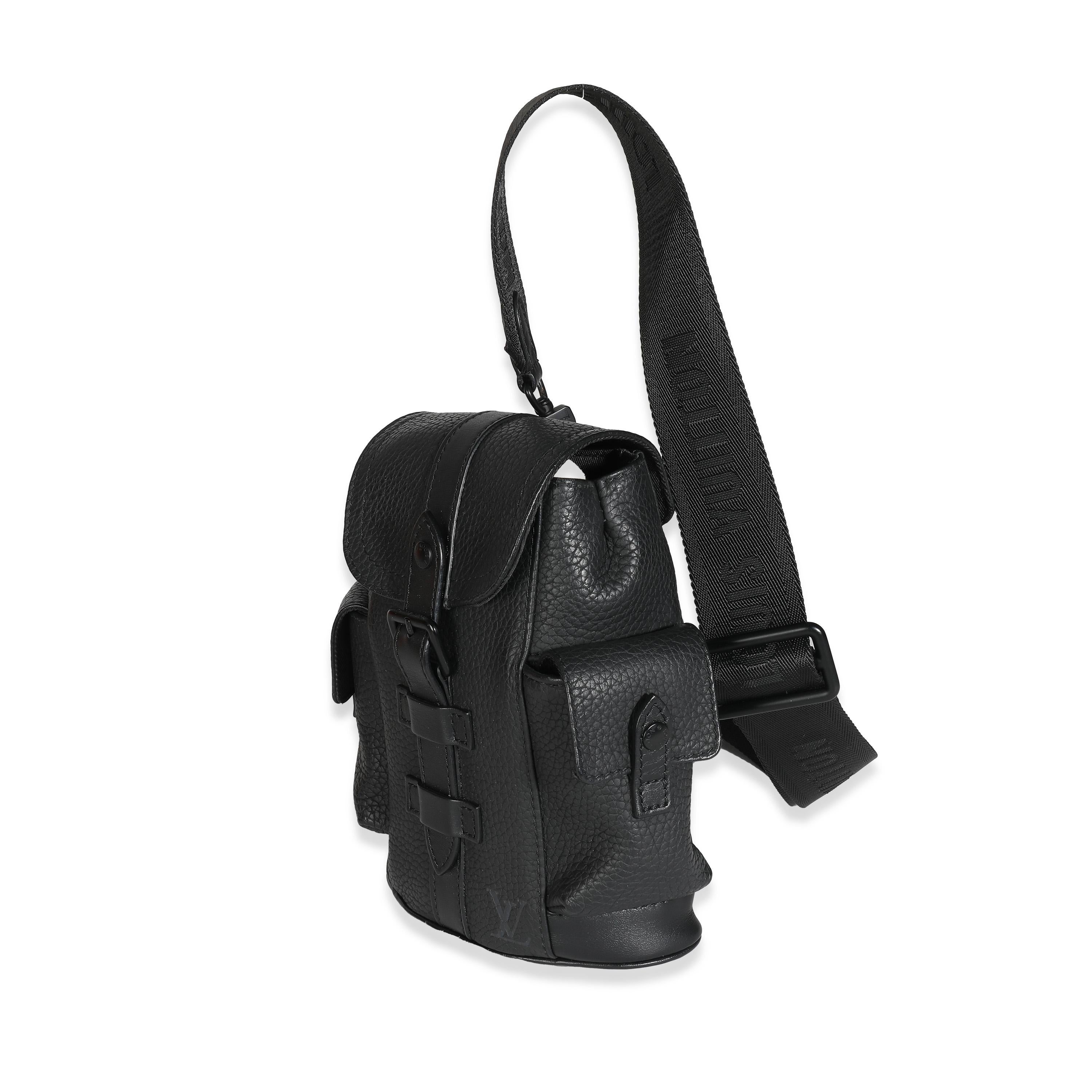 Sac à dos Louis Vuitton Taurillon Christopher XS noir Excellent état - En vente à New York, NY