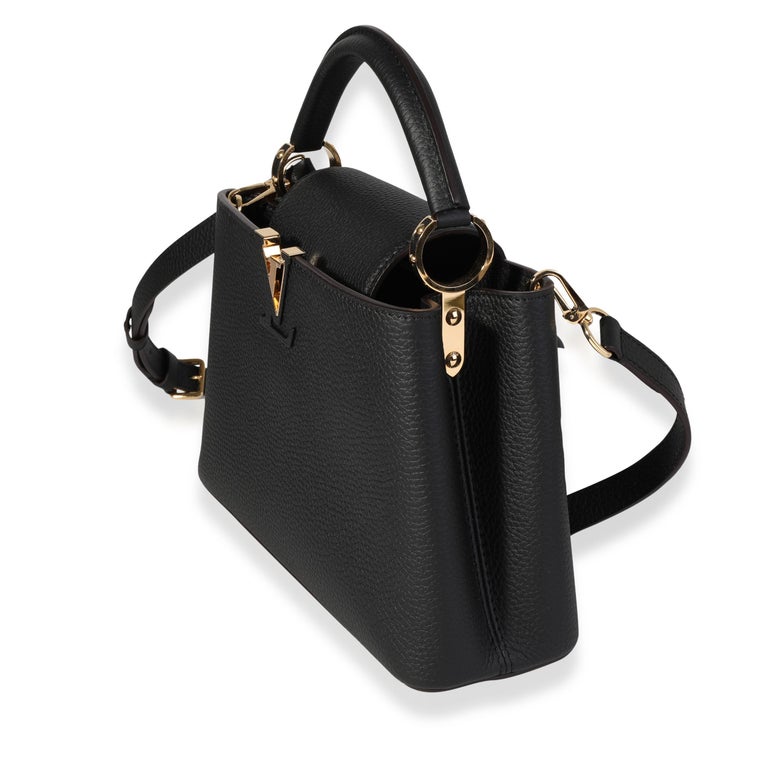 Capucines leather handbag Louis Vuitton Black in Leather - 26151269