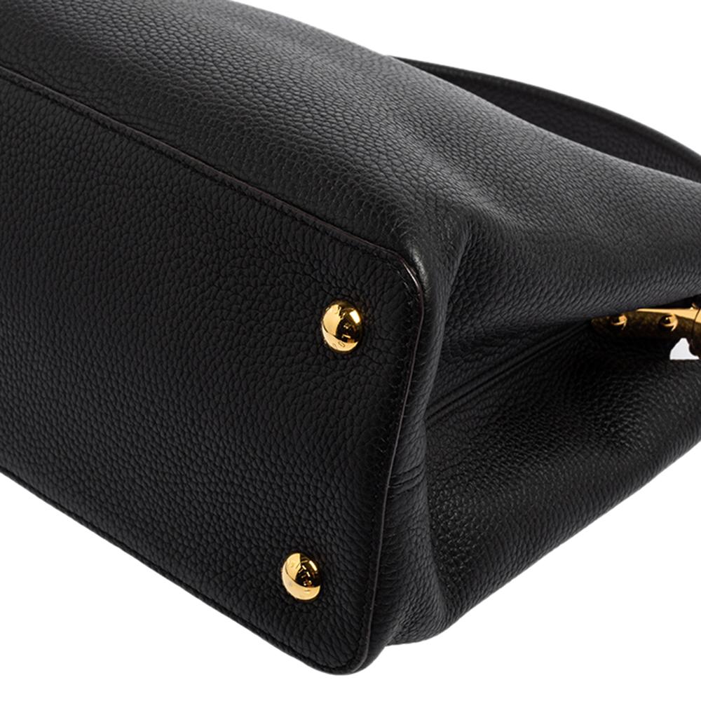 Louis Vuitton Black Taurillon Leather Capucines MM Bag 2