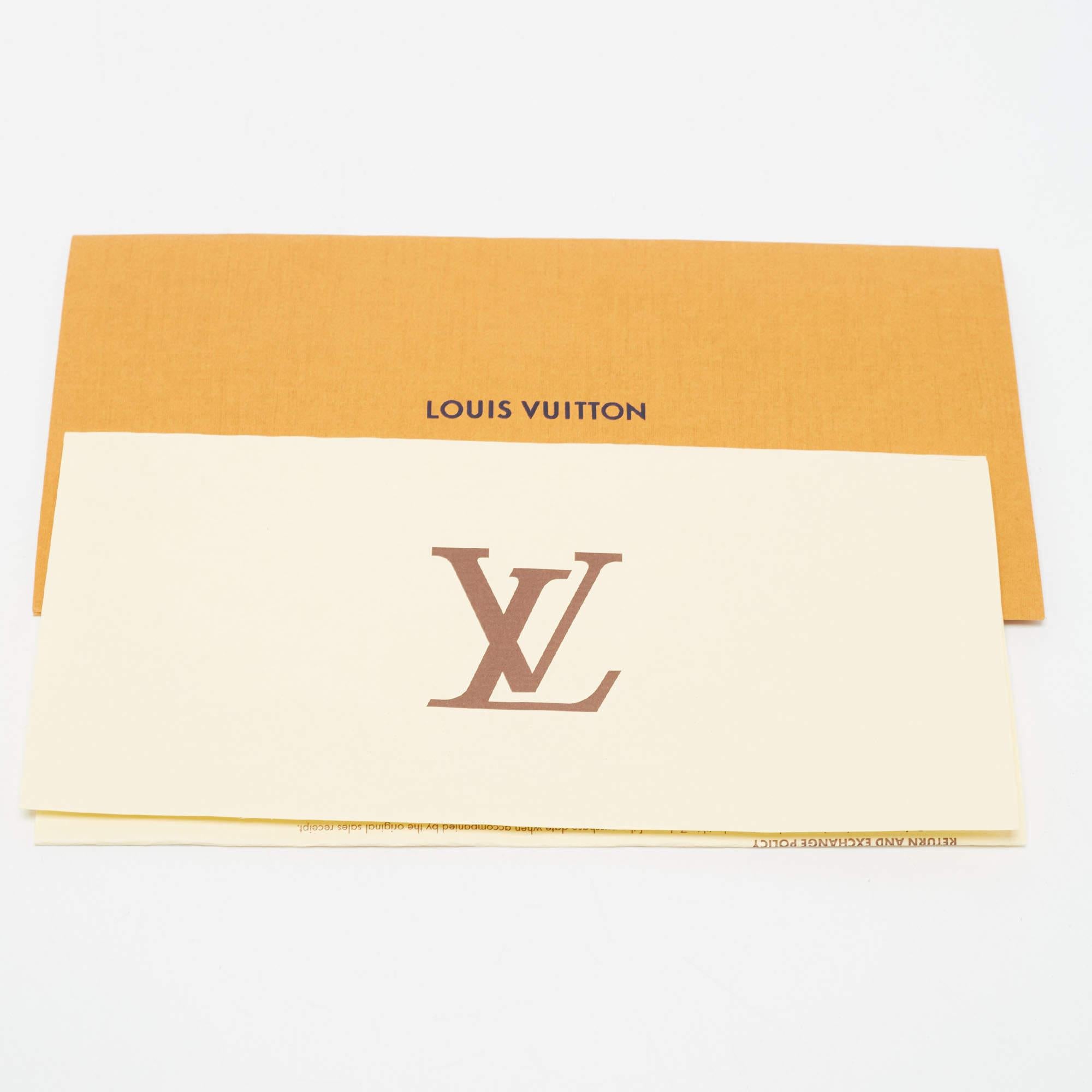 Louis Vuitton Black Taurillon Leather Capucines PM Bag 8