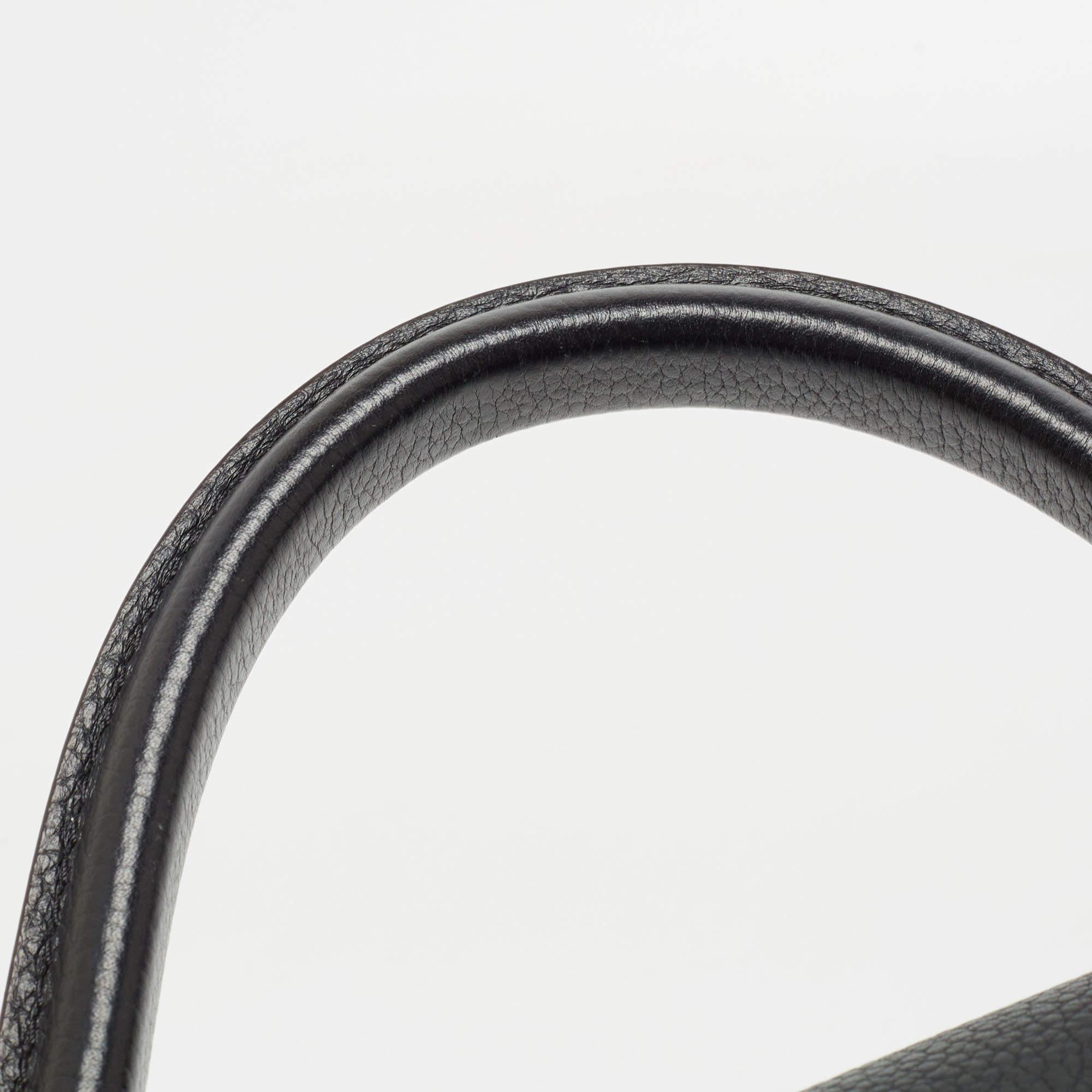 Louis Vuitton Black Taurillon Leather Capucines PM Bag 5