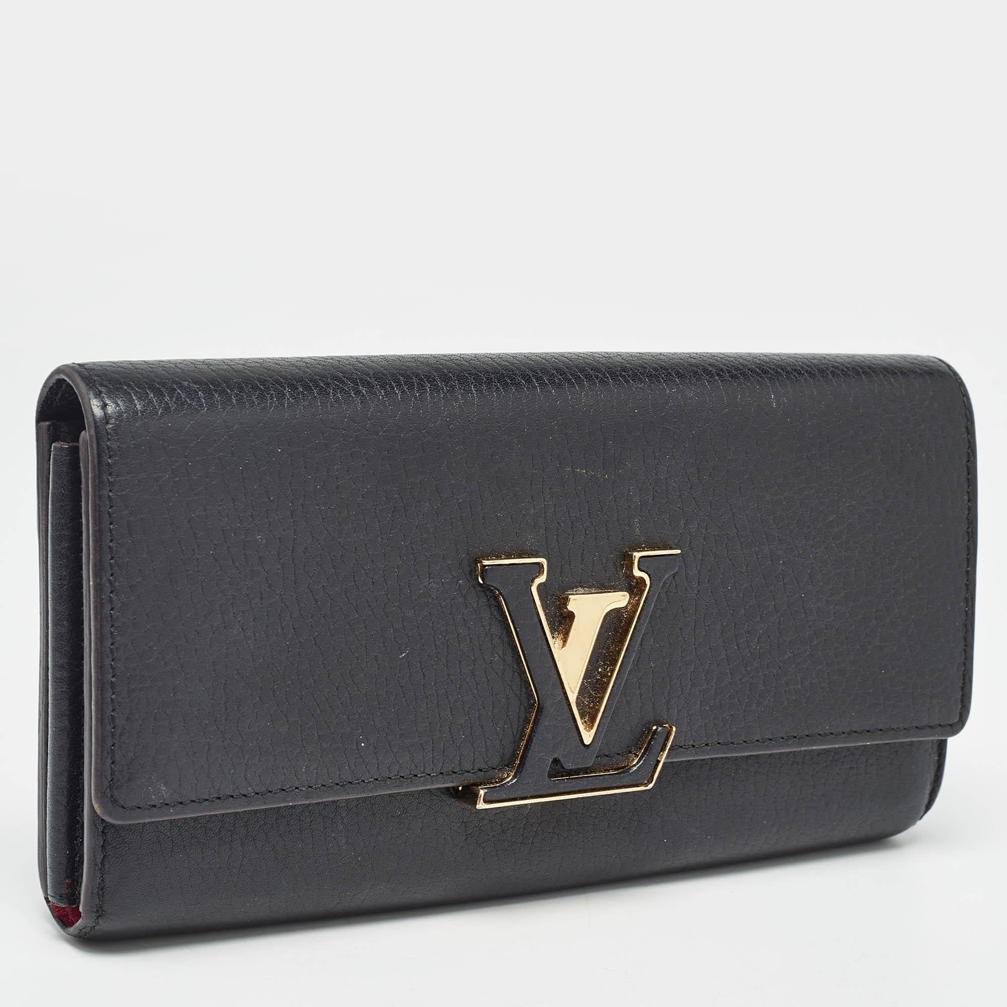 Women's Louis Vuitton Black Taurillon Leather Capucines Wallet