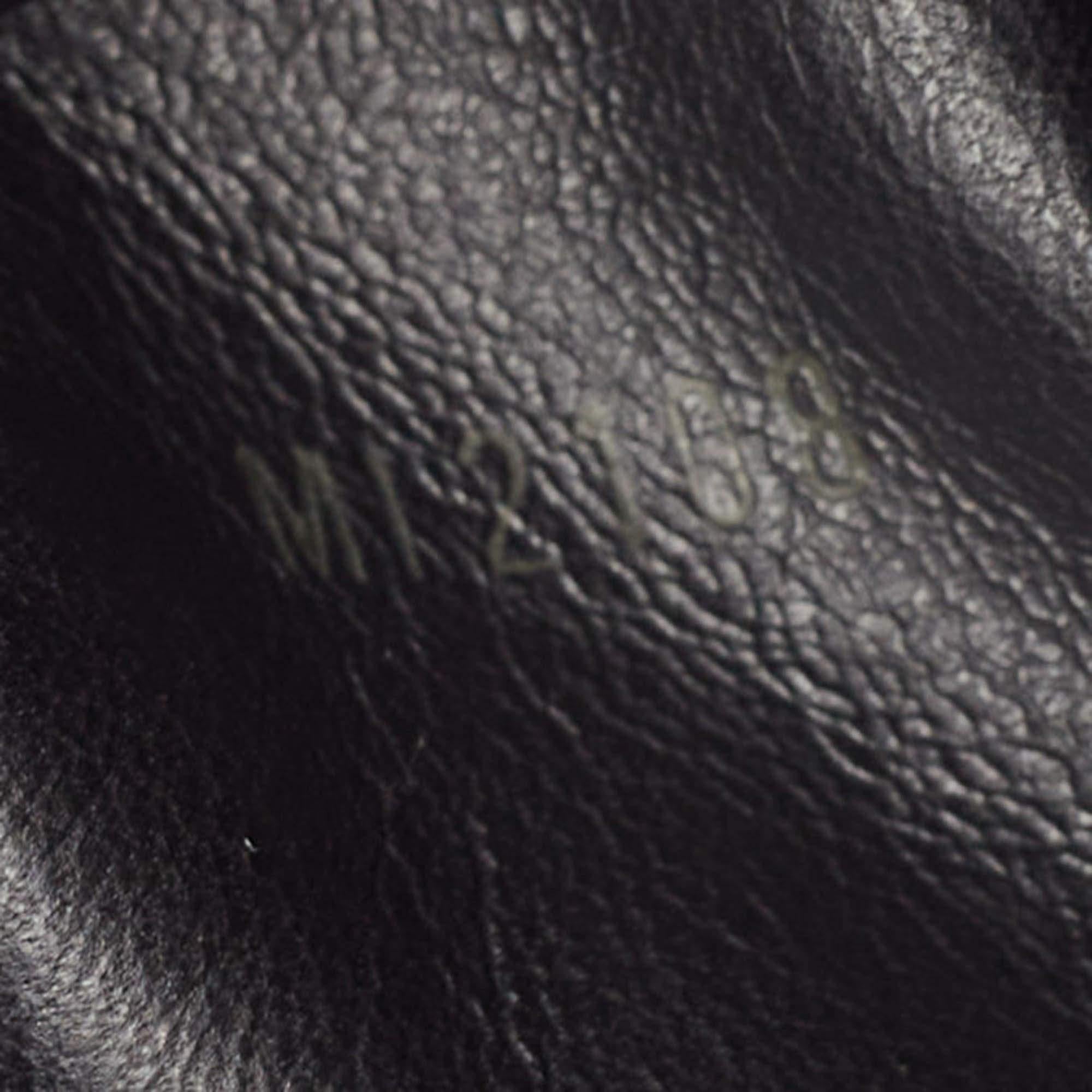 Louis Vuitton Black Taurillon Leather Limited Edition Applique Capucines PM Bag 4