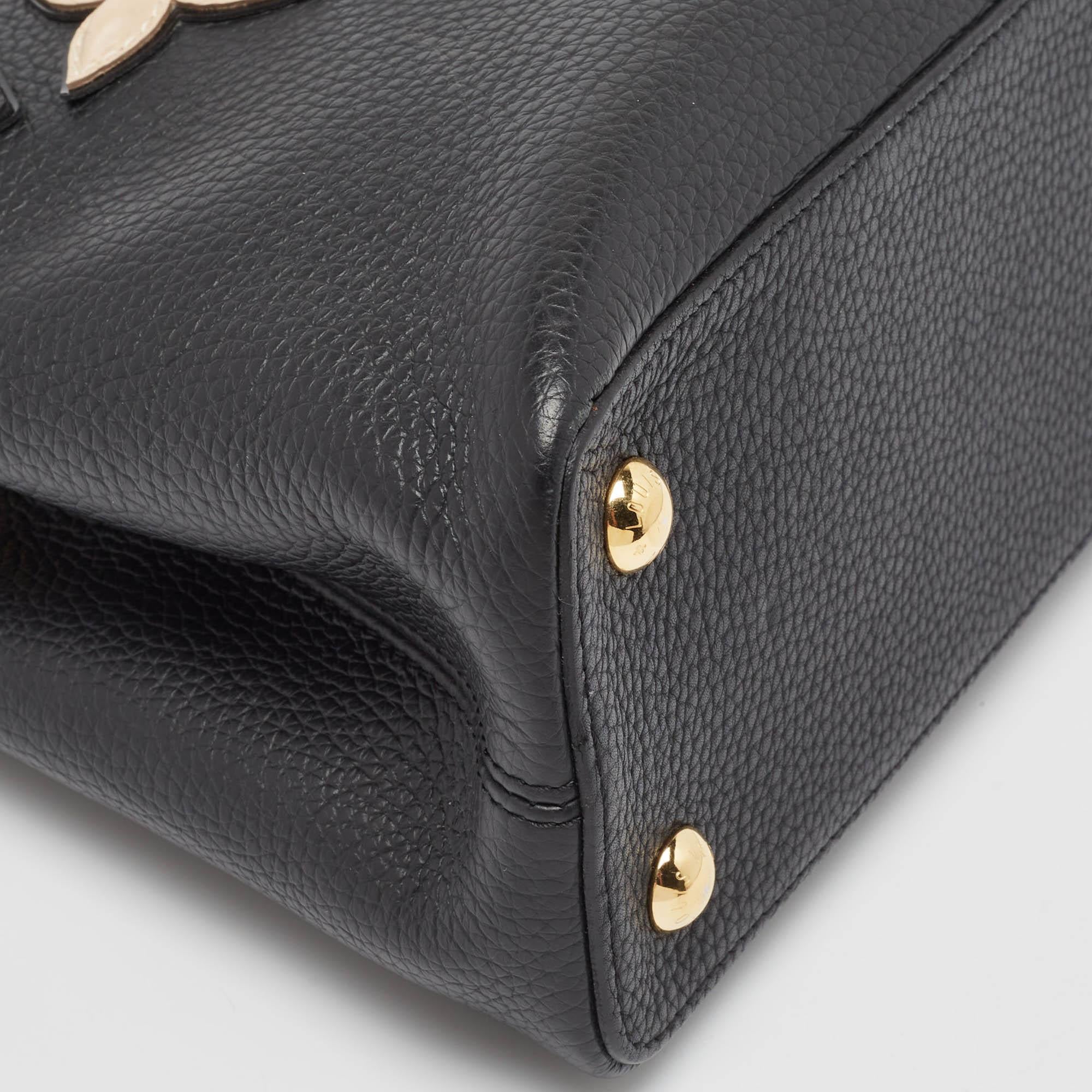 Louis Vuitton Schwarz Taurillon Leder Limited Edition Applique Capucines PM Tasche aus schwarzem Leder im Angebot 4