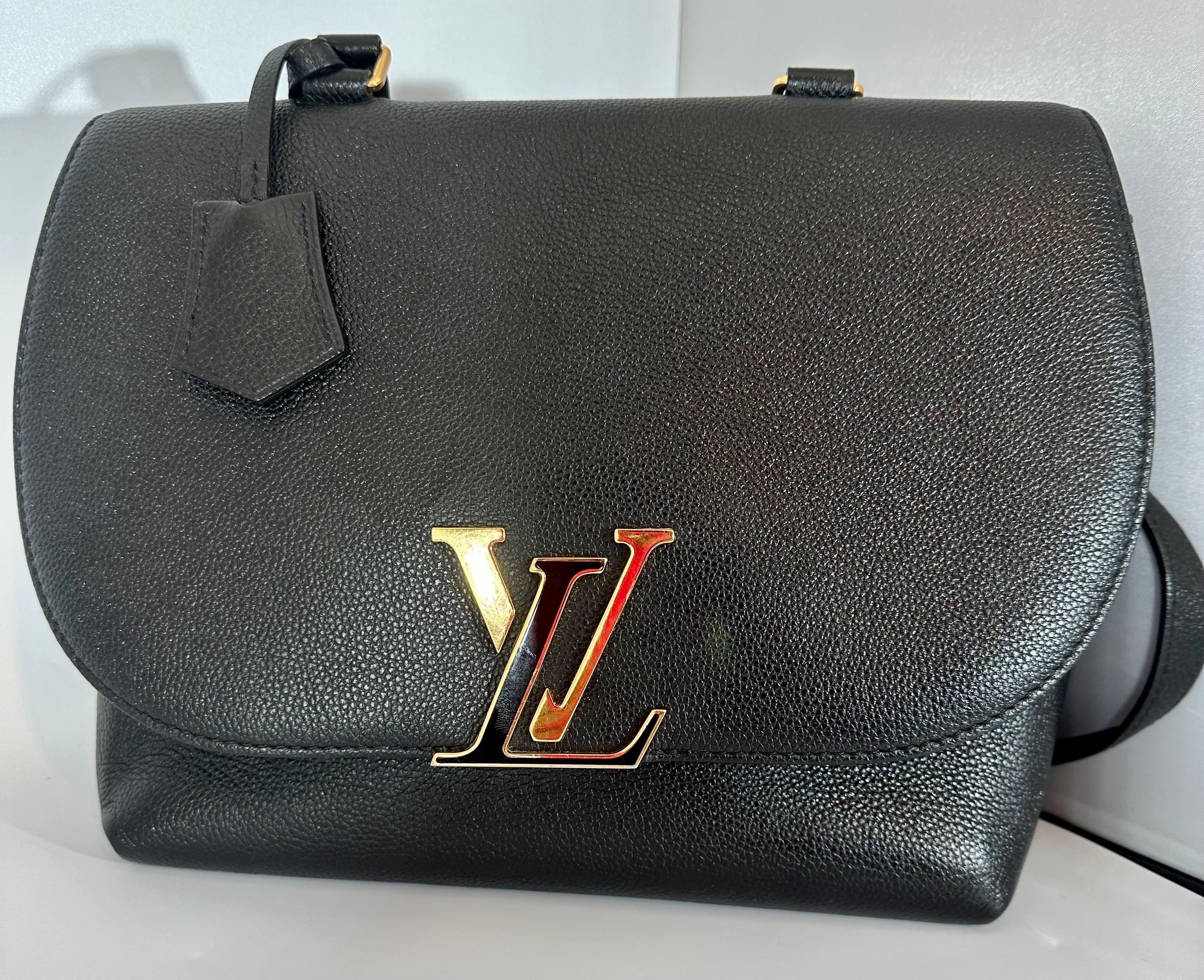 Women's LOUIS VUITTON Black Taurillon Leather Volta Bag/ Hand bag, Excellent condition For Sale