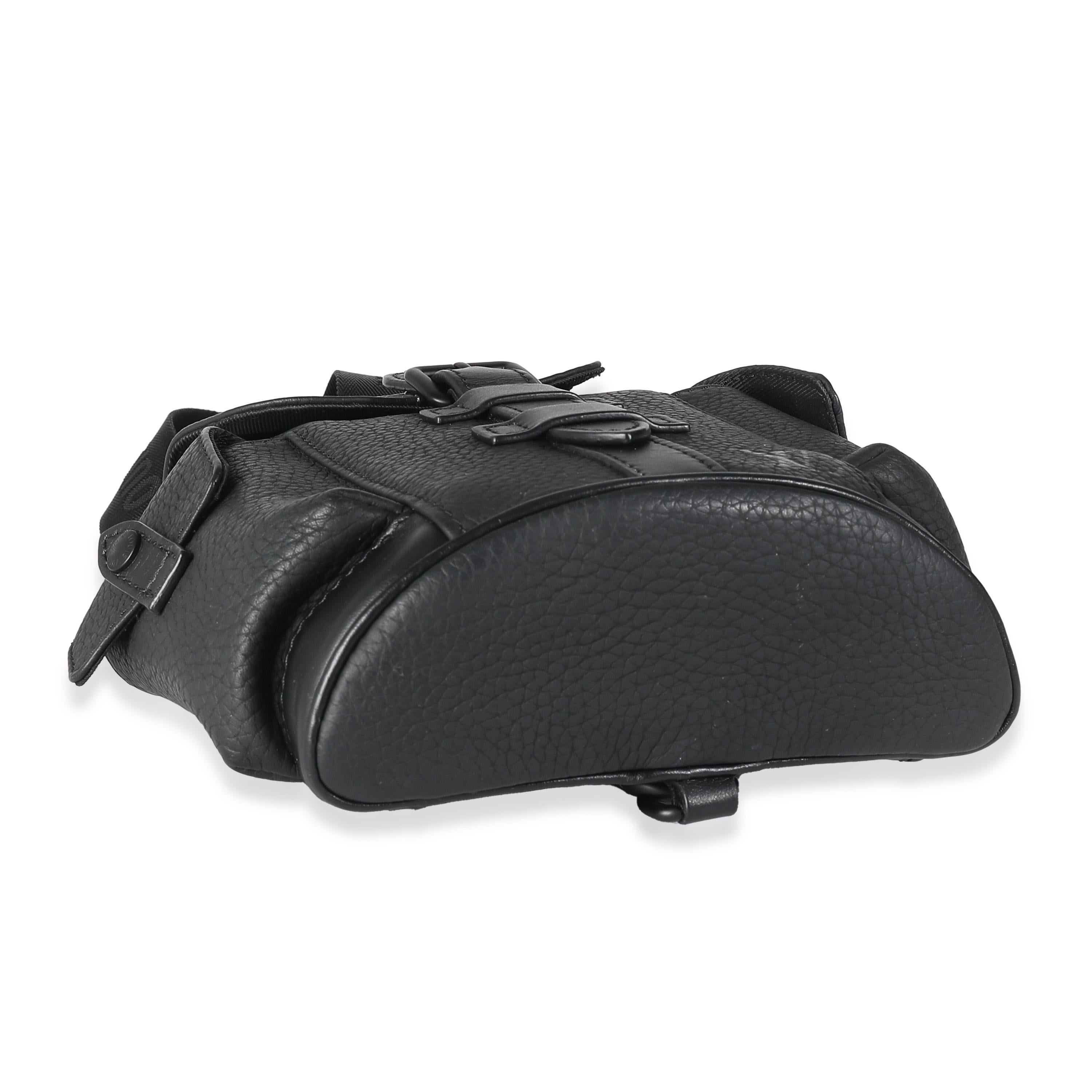 Louis Vuitton Taurillon Nano Christopher Nero in vendita 1