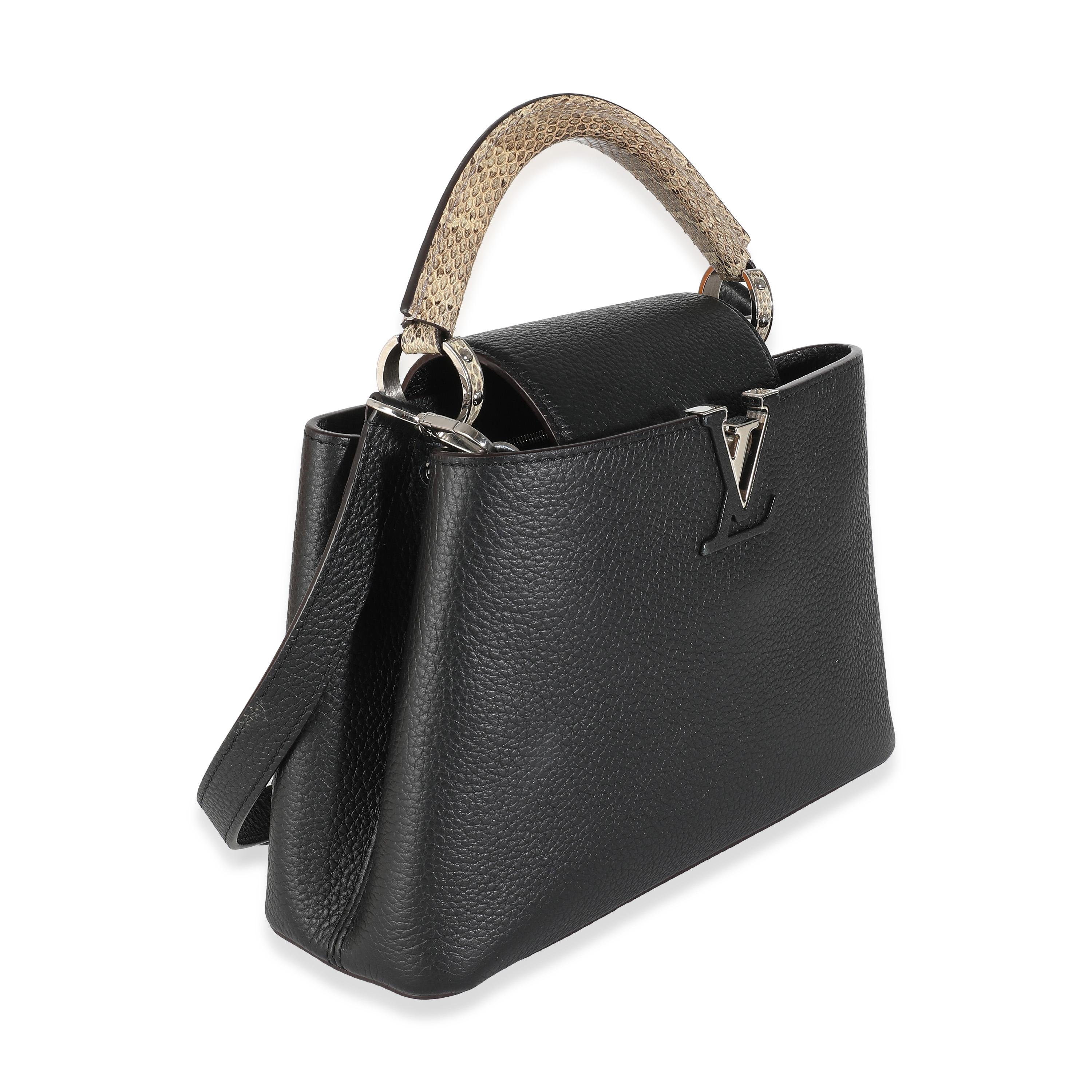 Nero Louis Vuitton Capucines in pitone Taurillon nero BB in vendita