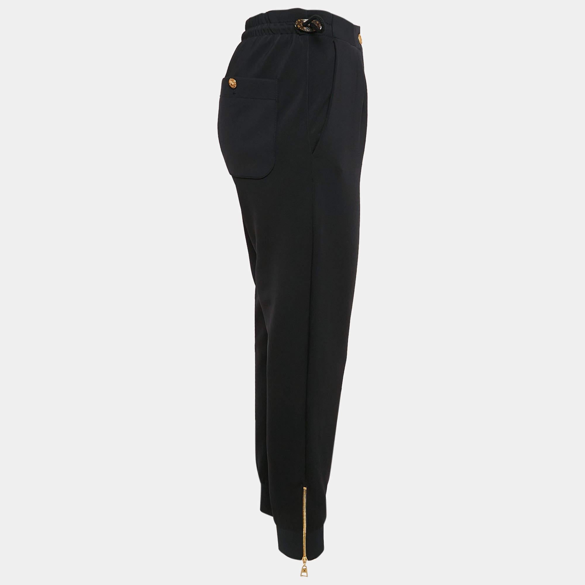 Sal a correr con estos pantalones jogger súper elegantes  vaguear  o salir a hacer recados  la creación te hará sentir cómoda todo el día. Se ha fabricado con materiales de alta calidad y combinará bien con zapatillas deportivas  camisetas  o