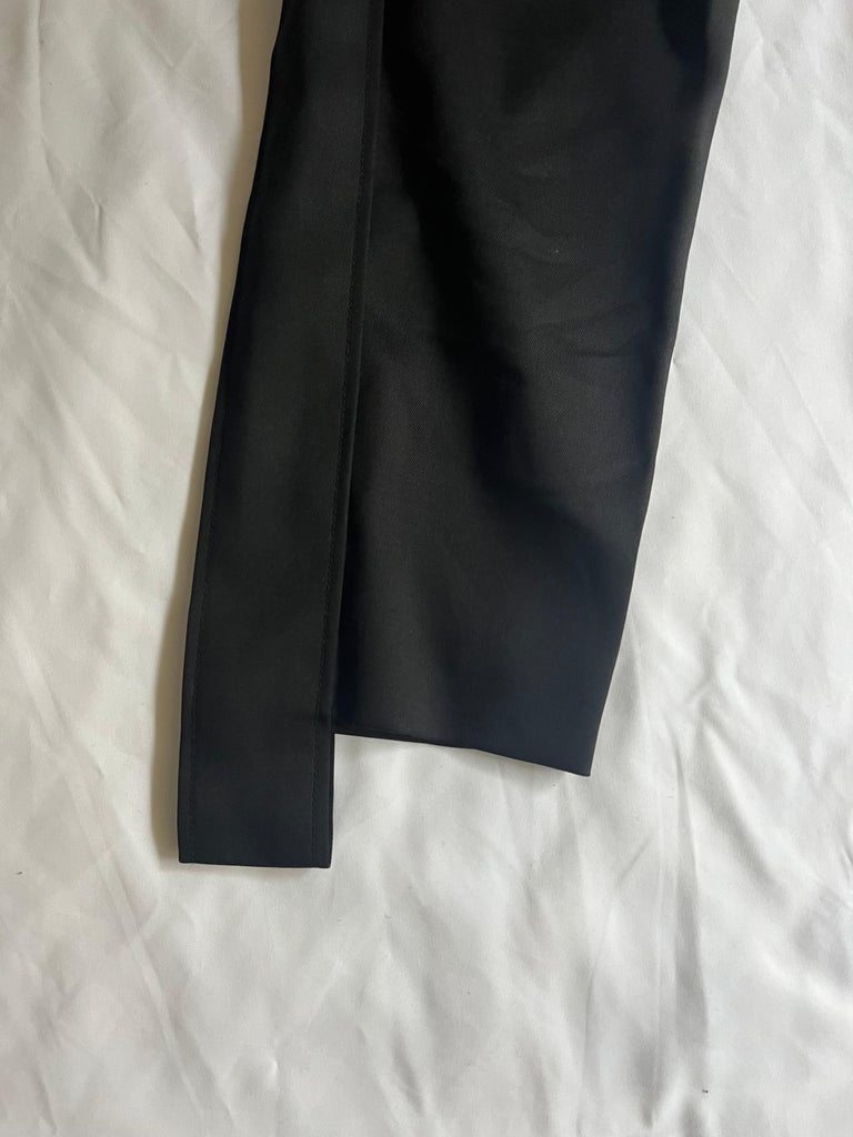 Louis Vuitton Black Trousers Pants, Size 38 For Sale at 1stDibs  louis  vuitton trousers, louis vuitton wavy pants, lv wavy pants