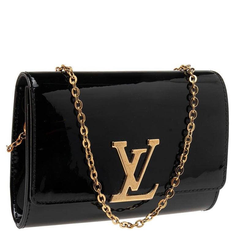 Handbag Louis Vuitton Black in Synthetic - 22617063