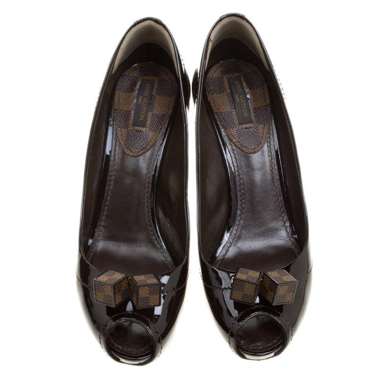 Louis Vuitton Black Vernis Leather Dice Peep Toe Platform Pumps Size 39 ...