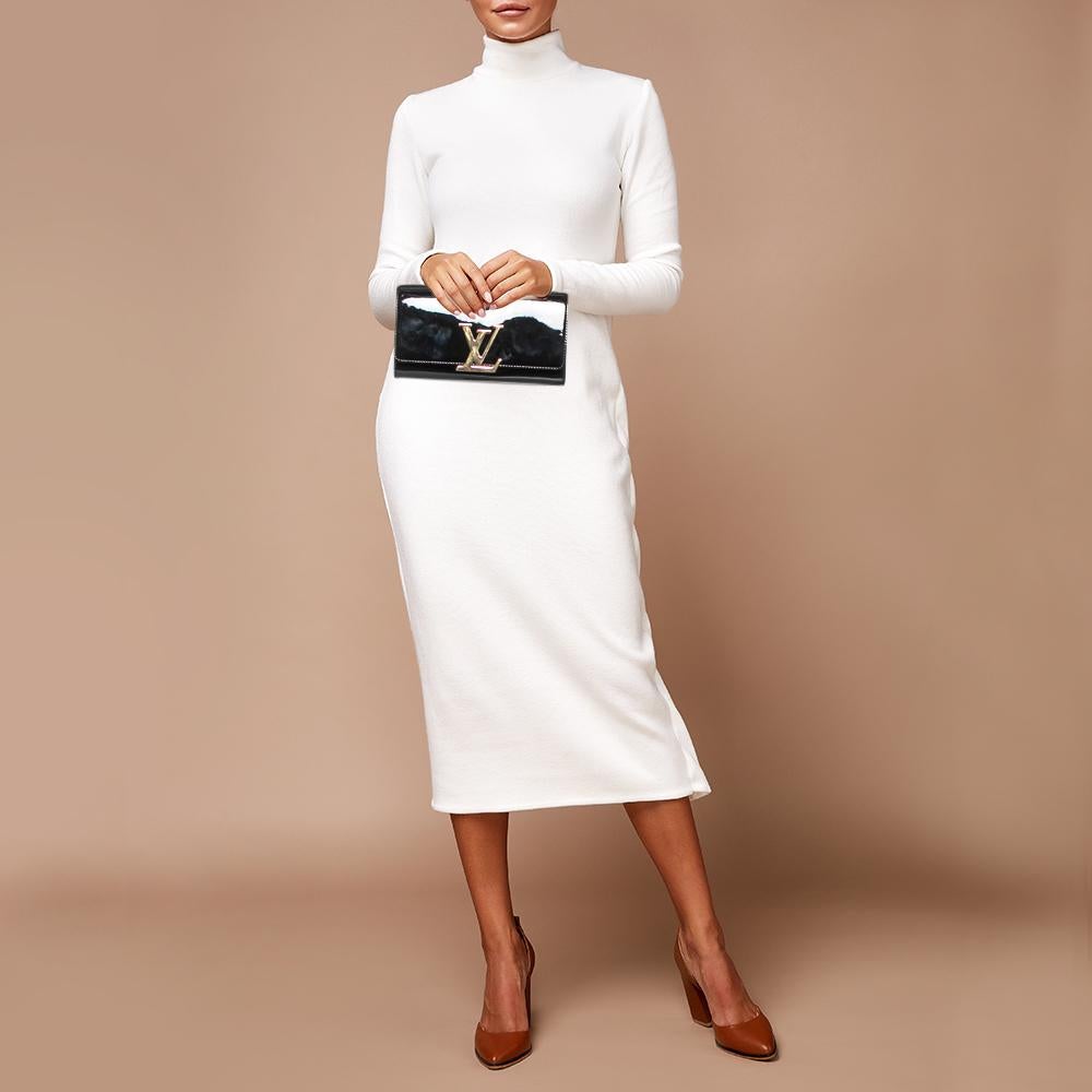 Louis Vuitton Black Vernis Louise Clutch 3