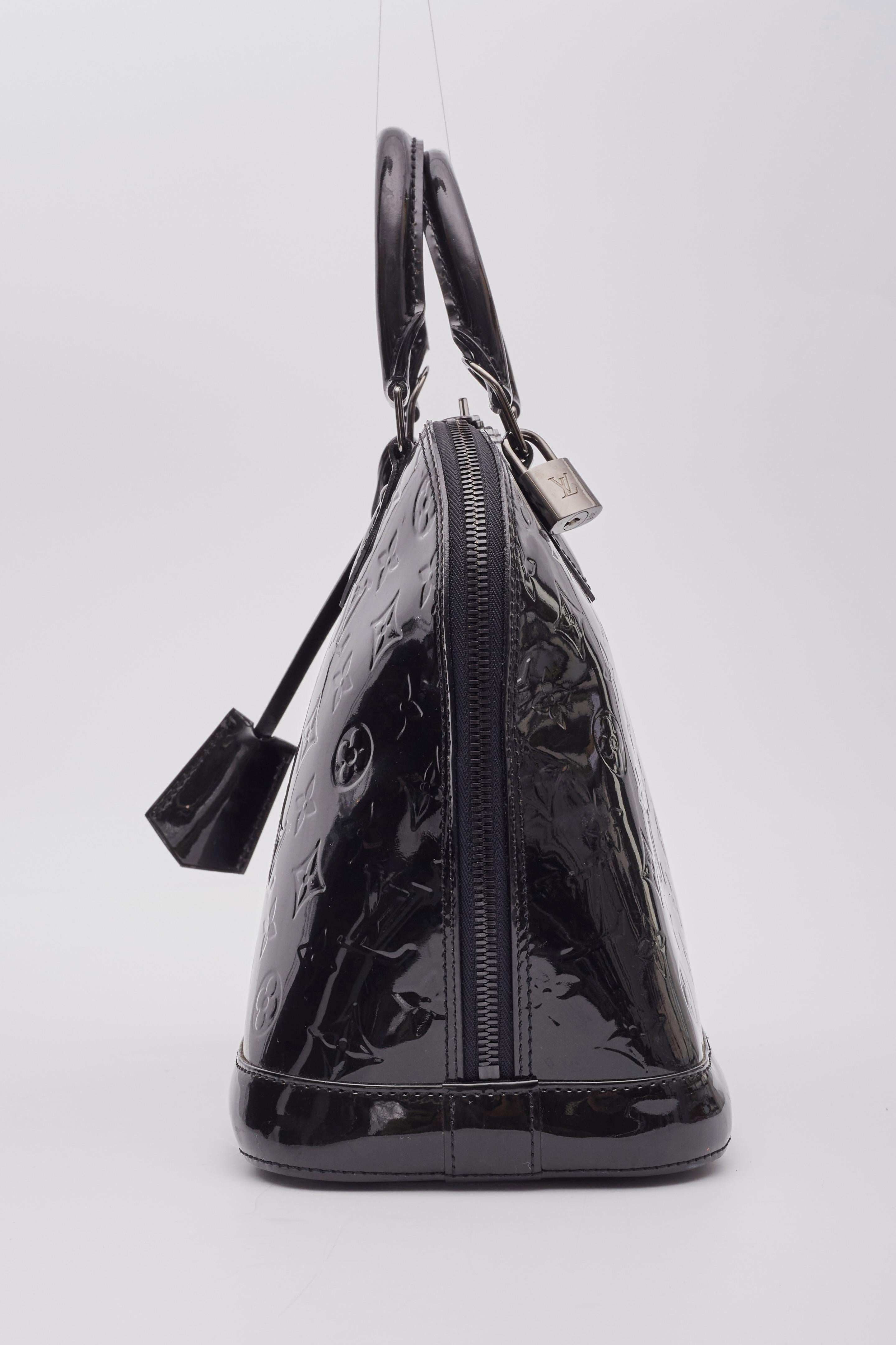 Louis Vuitton Black Vernis Noir Magnetique Alma Pm Handbag For Sale 1