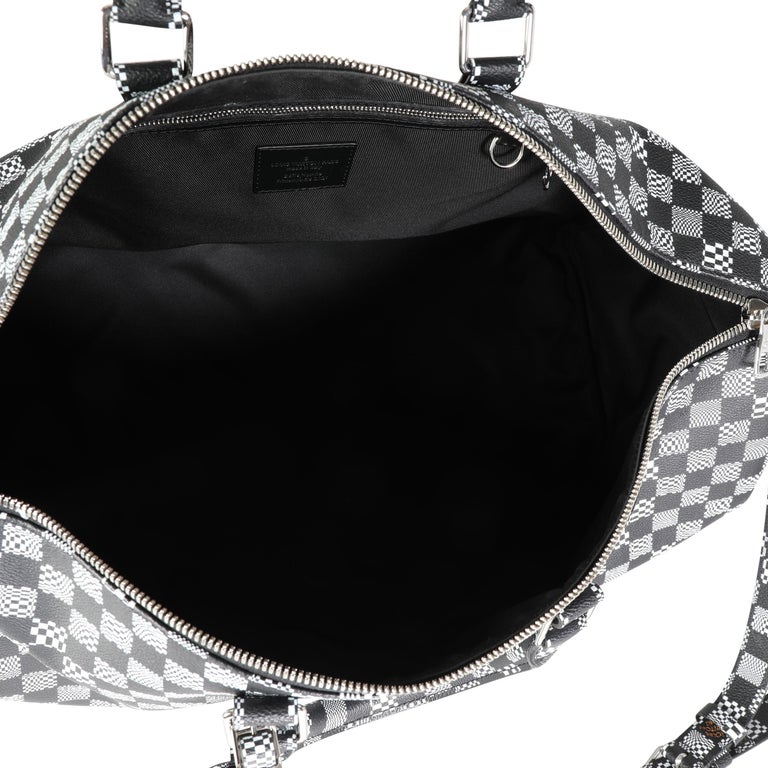 Louis Vuitton Black & White Distorted Damier Keepall Bandoulière 50 For Sale 1