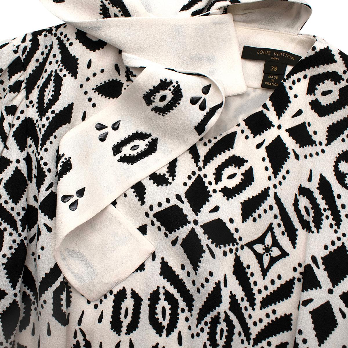 Louis Vuitton Black & White Geometric Pattern Midi Dress FR38, Small For Sale 1