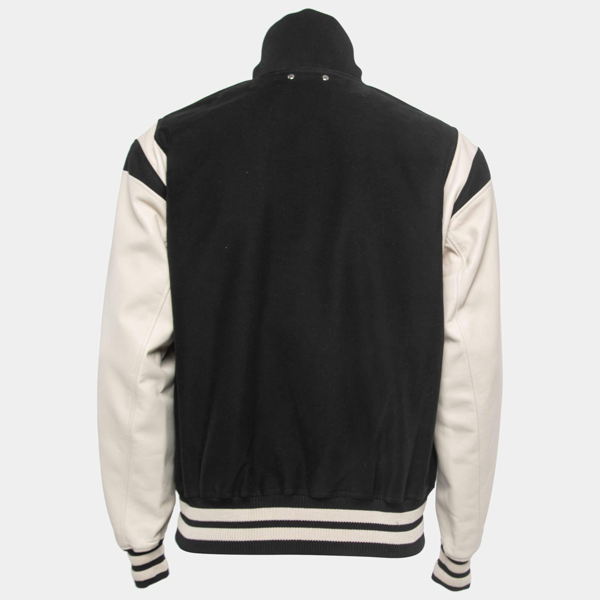 Infuse an extra dose of style into your outfit with this highly fashionable jacket. Tailored from quality materials, it embodies a contemporary vibe and is filled with functional characteristics.

