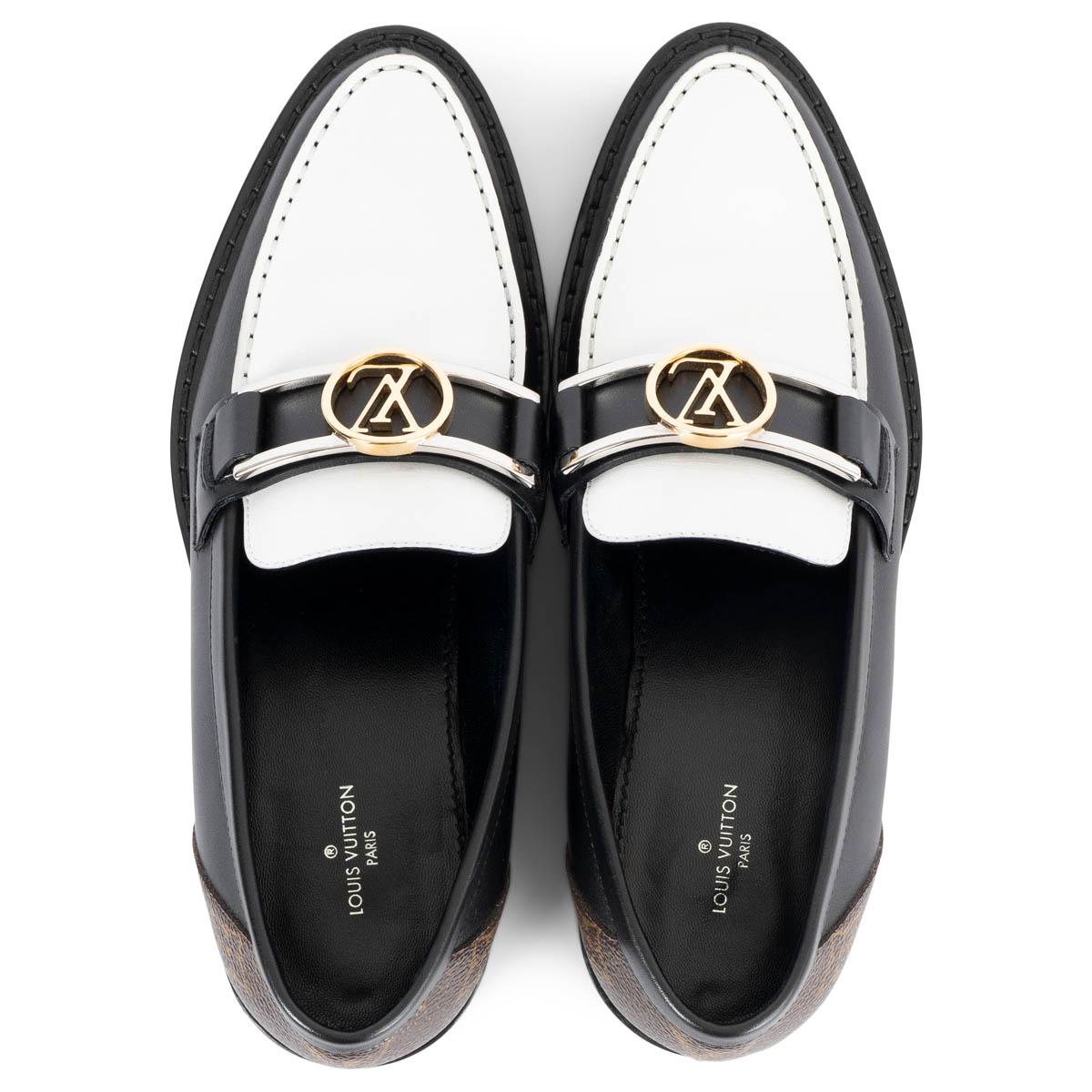 Women's LOUIS VUITTON black & white leather ACADEMY Loafers Shoes 38.5 For Sale