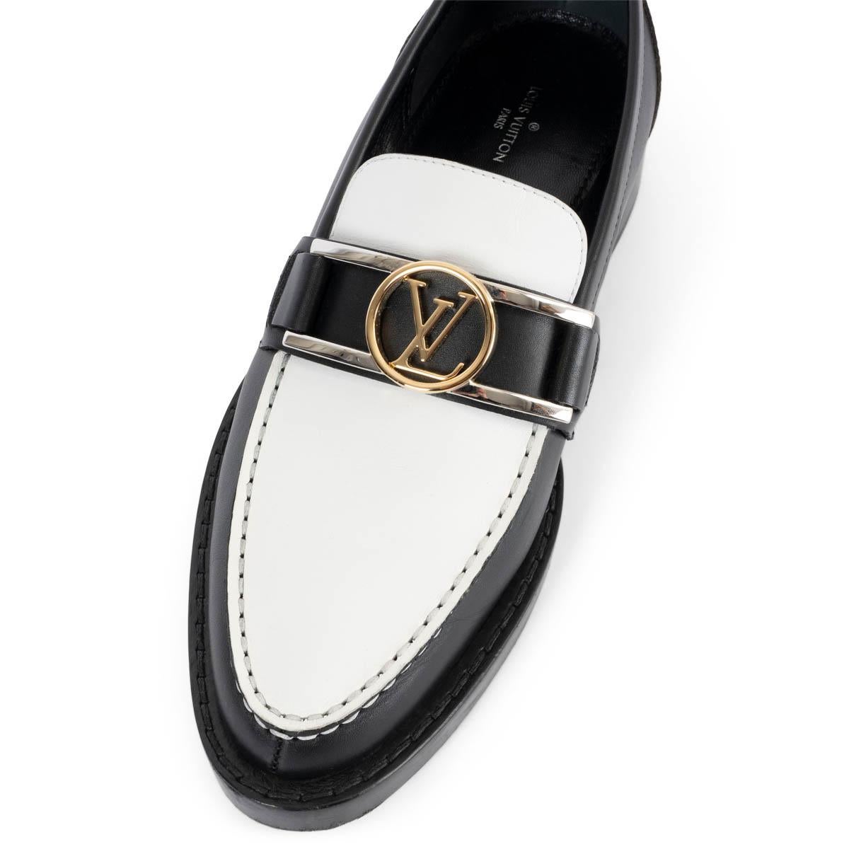 LOUIS VUITTON black & white leather ACADEMY Loafers Shoes 38.5 For Sale 1