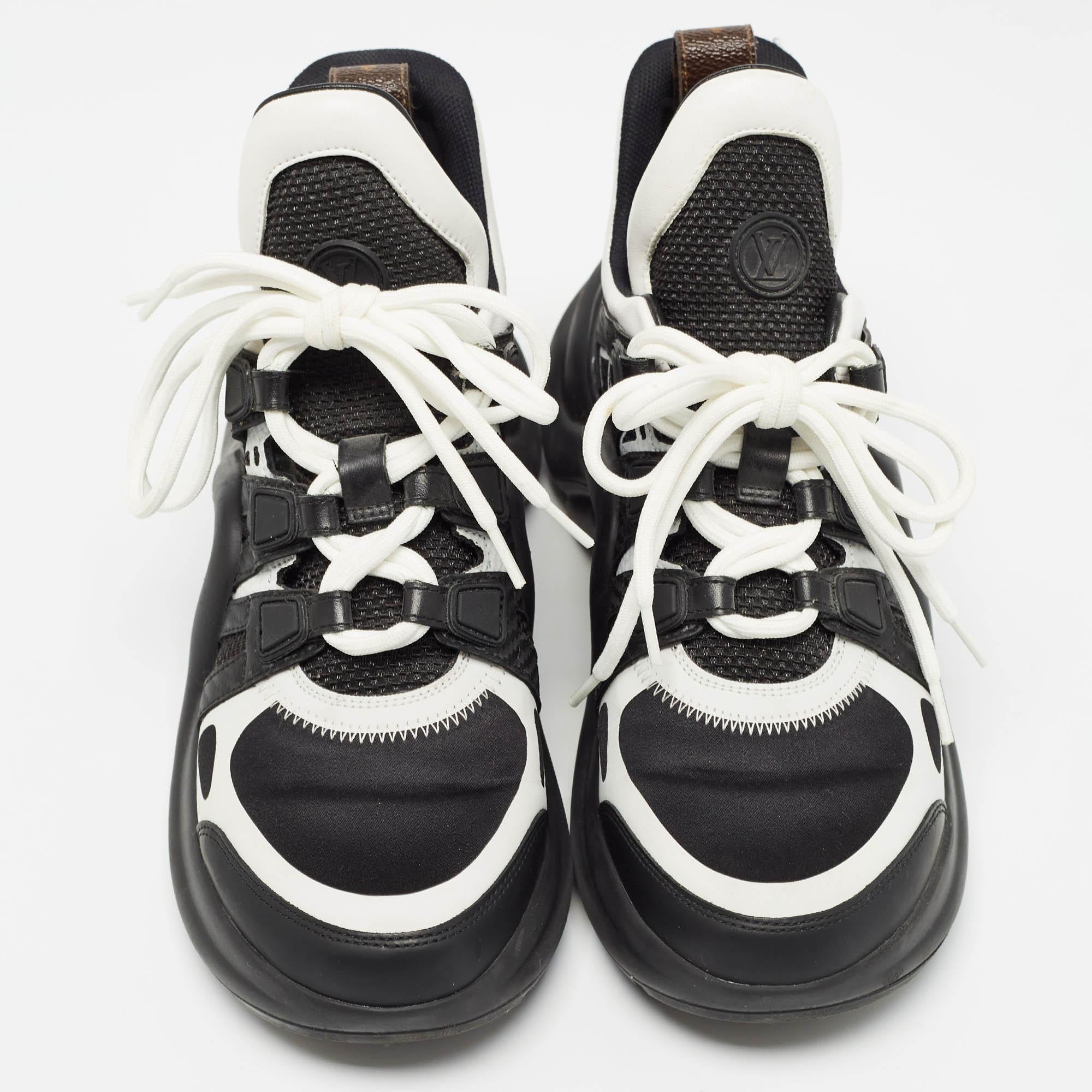 Louis Vuitton Black/White Leather and Mesh Archlight Sneakers Size 37.5 In Excellent Condition For Sale In Dubai, Al Qouz 2