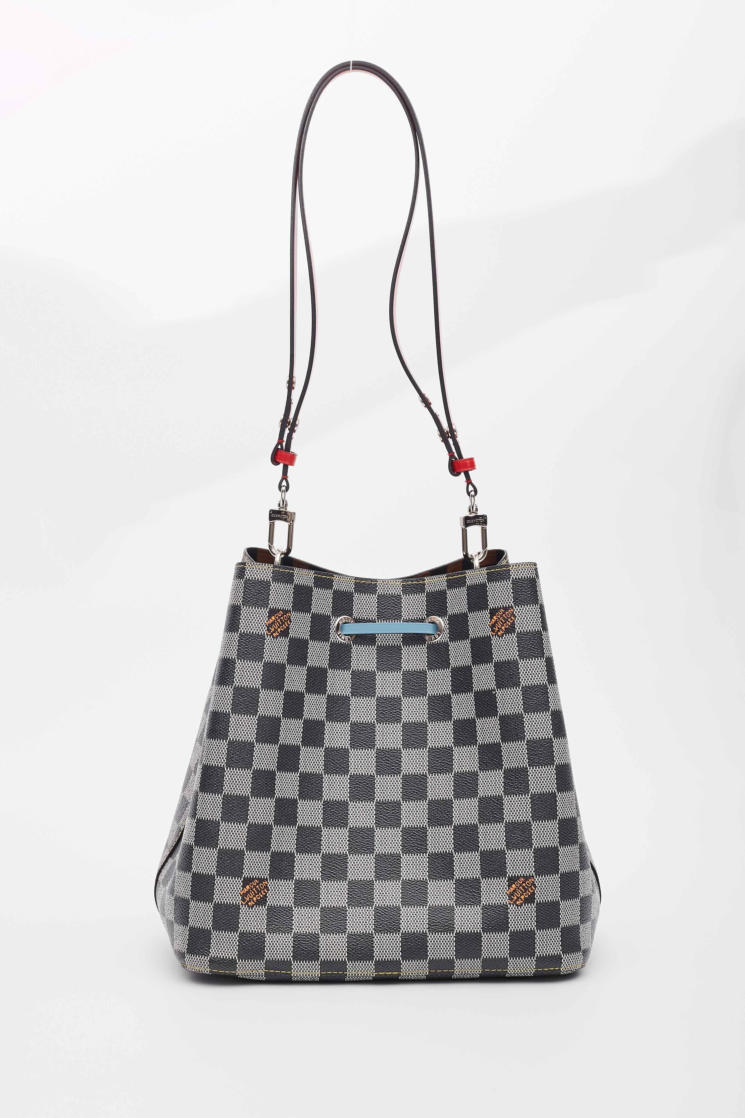 Louis Vuitton Black White Néonoé Mm Drawstring Shoulder Bag For Sale 6