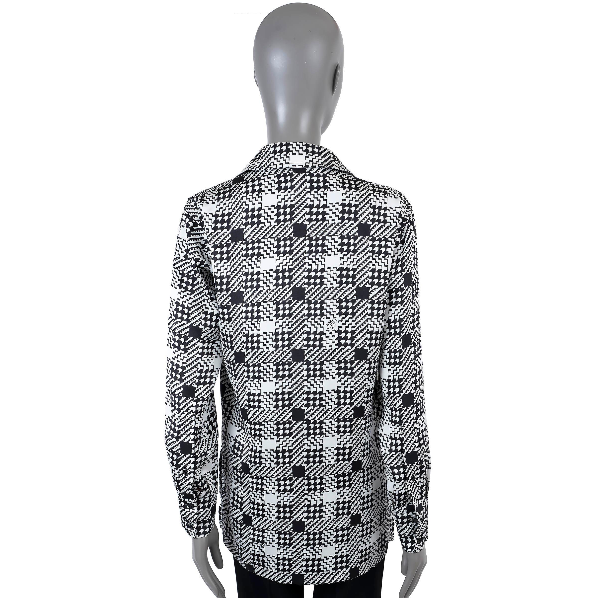 Gray LOUIS VUITTON black & white silk 2018 GEOMETRIC Blouse Shirt 36 XS For Sale