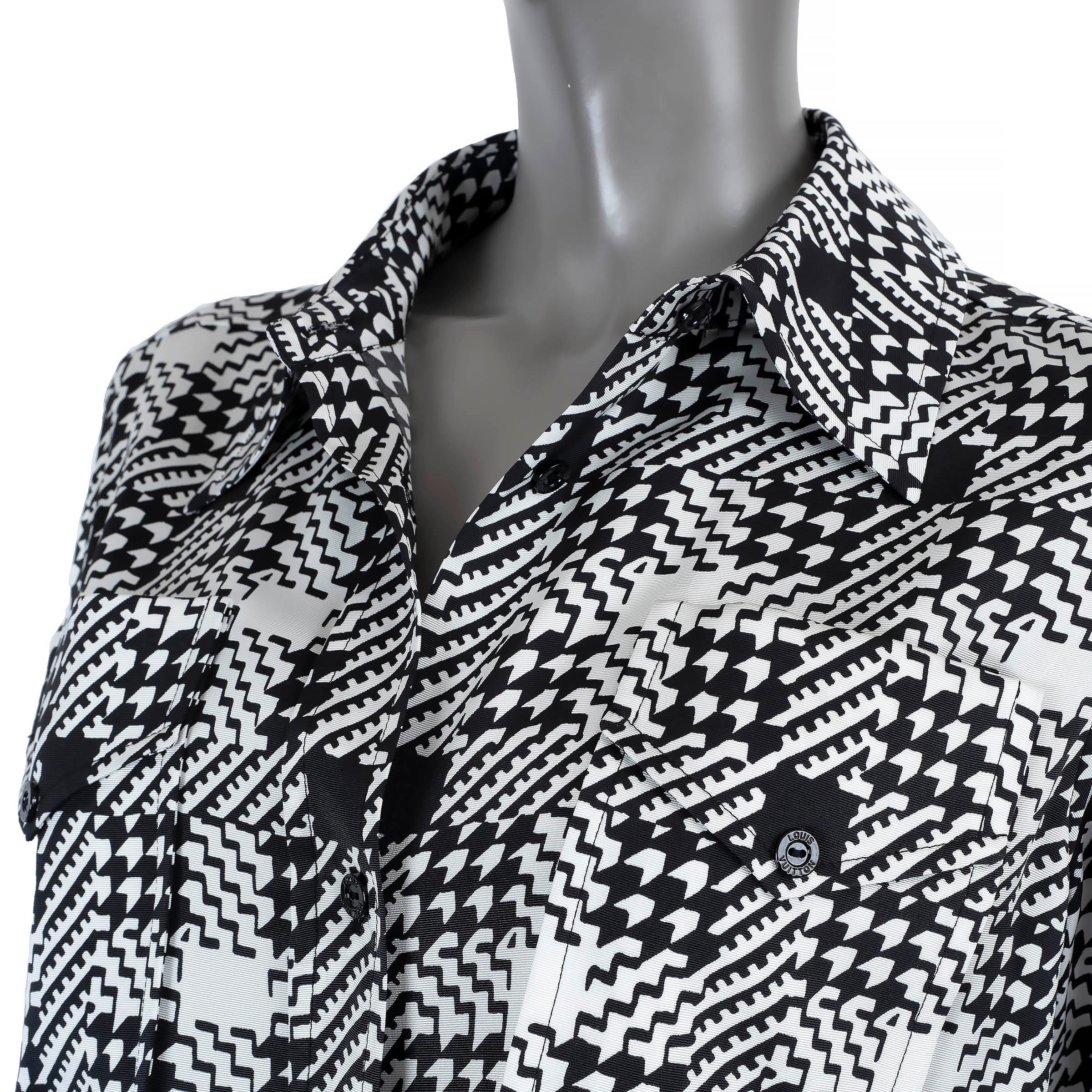 Women's LOUIS VUITTON black & white silk 2018 GEOMETRIC Blouse Shirt 36 XS For Sale