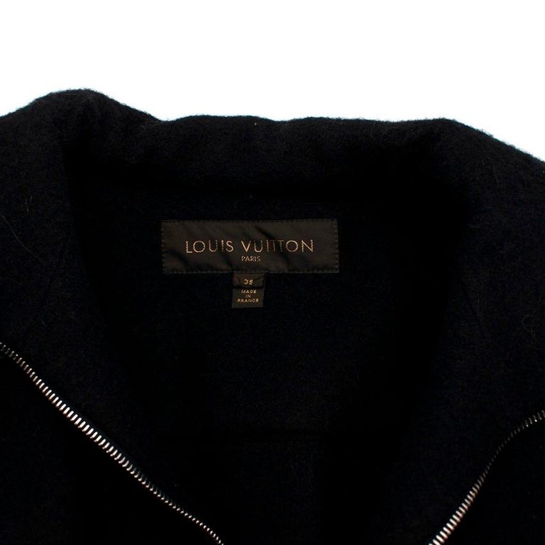 LOUIS VUITTON Size One Size Black Tan Sporty High Neck Double Face Cape at  1stDibs