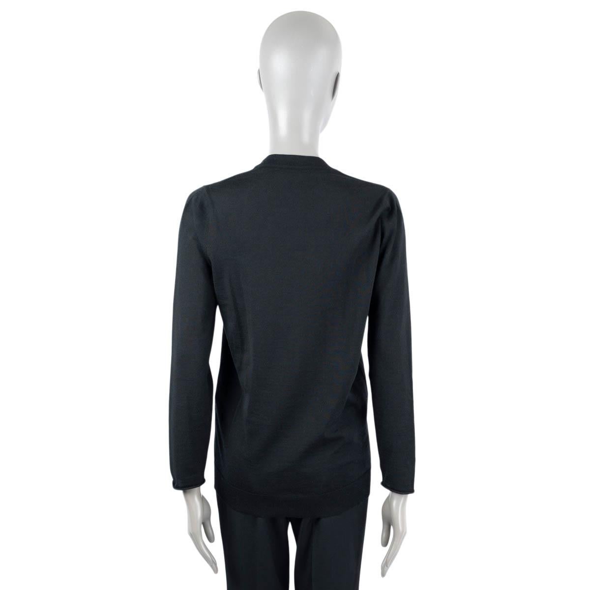 LOUIS VUITTON black wool V-Neck Sweater M In Excellent Condition For Sale In Zürich, CH