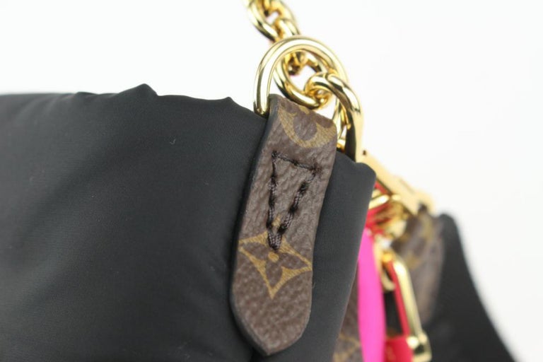 Louis Vuitton Maxi Multi Pochette Accessories Black/Fuchsia in