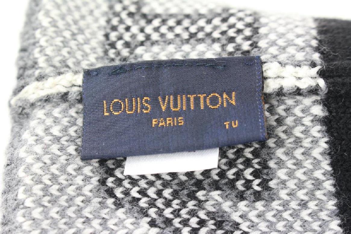 Louis Vuitton Black x Grey Beanie Ski Hat Skully Skull Cap 674lvs618 In Good Condition In Dix hills, NY
