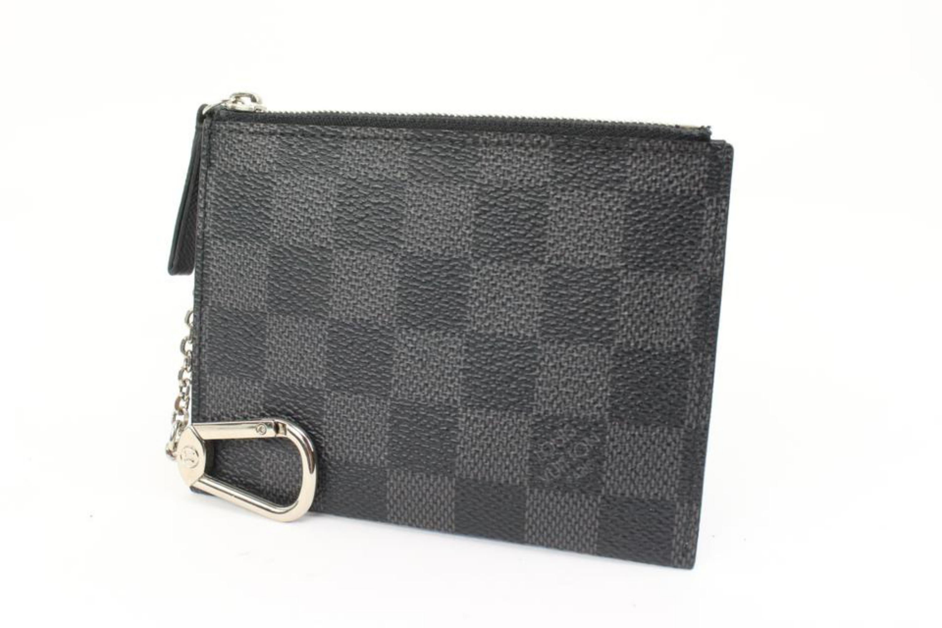 Louis Vuitton Black x Grey Change Pouch Coin Purse Key Case 23lk413s
Date Code/Serial Number: MI2181
Made In: France
Measurements: Length:  4.8