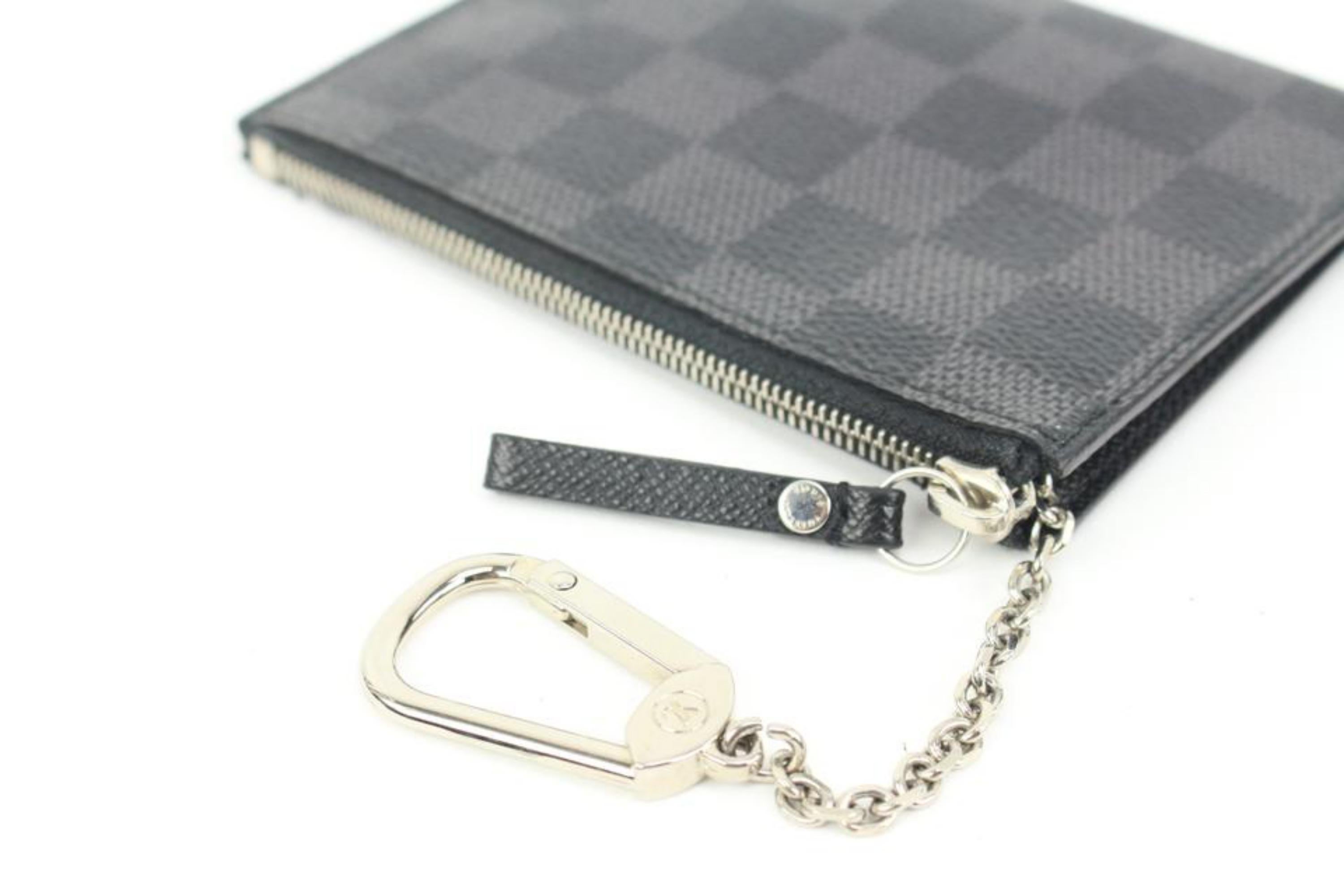 Louis Vuitton Black x Grey Change Pouch Coin Purse Key Case 23lk413s In Good Condition For Sale In Dix hills, NY