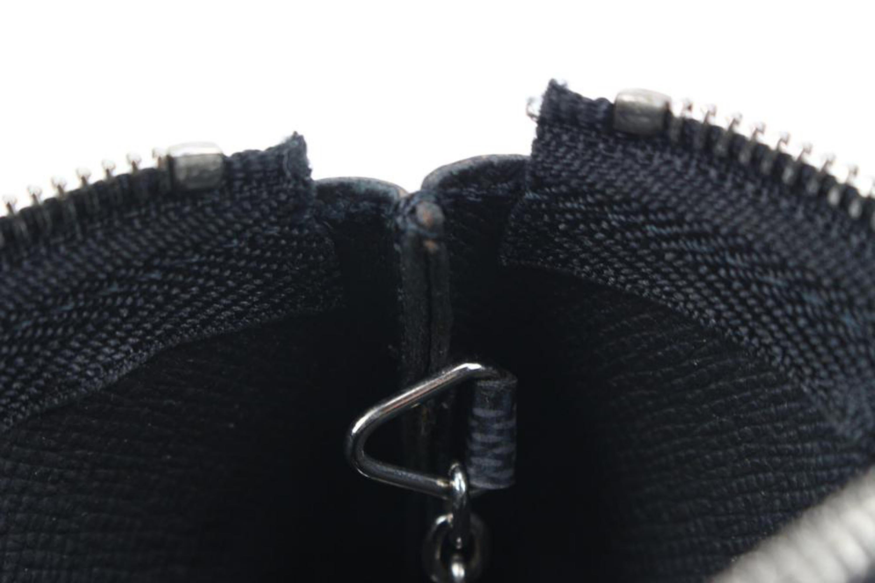Louis Vuitton Black x Grey Damier Graphite Key Pouch Pochette Cles s126lv60 For Sale 5