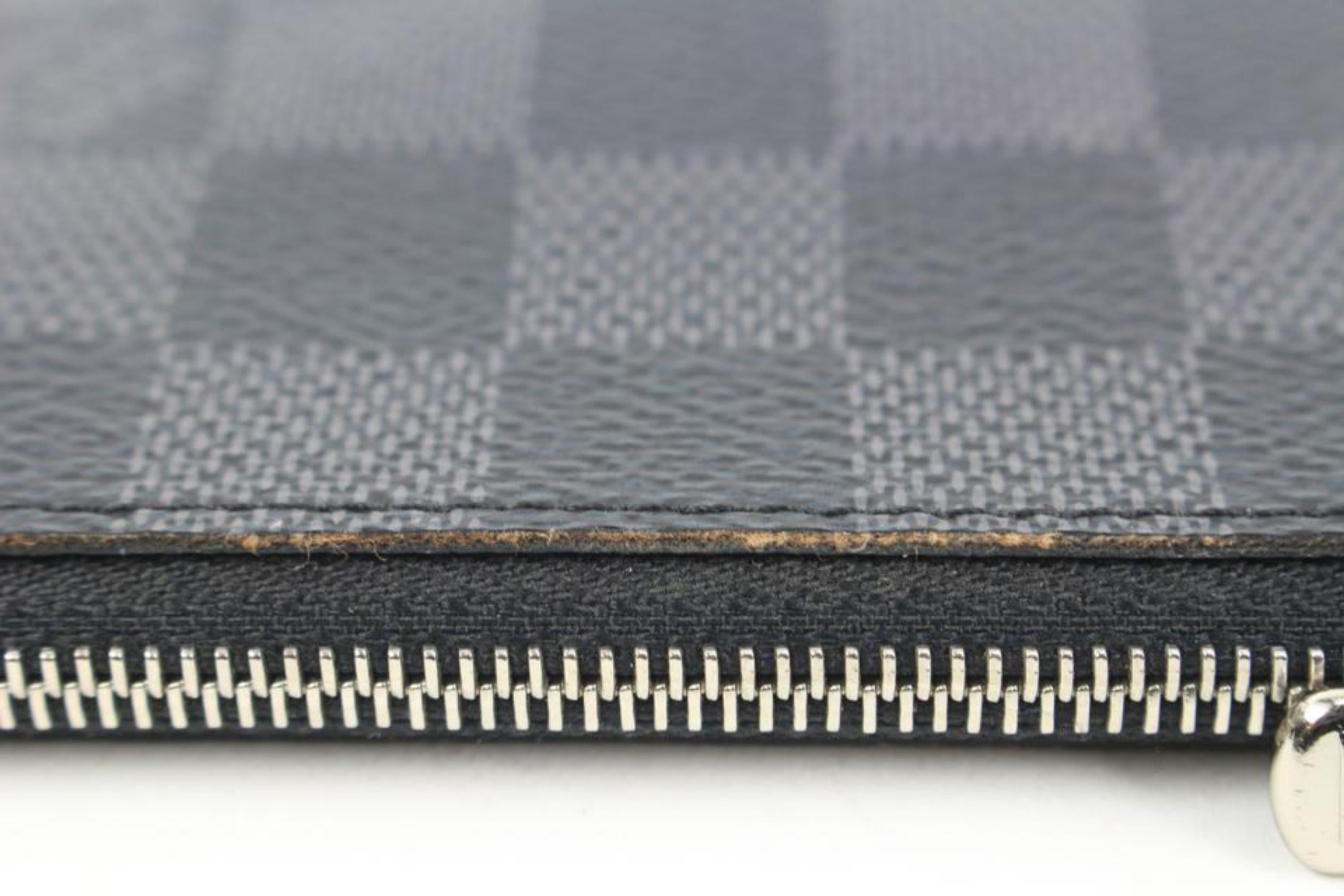 Louis Vuitton Black x Grey Damier Graphite Key Pouch Pochette Cles s126lv60 For Sale 1