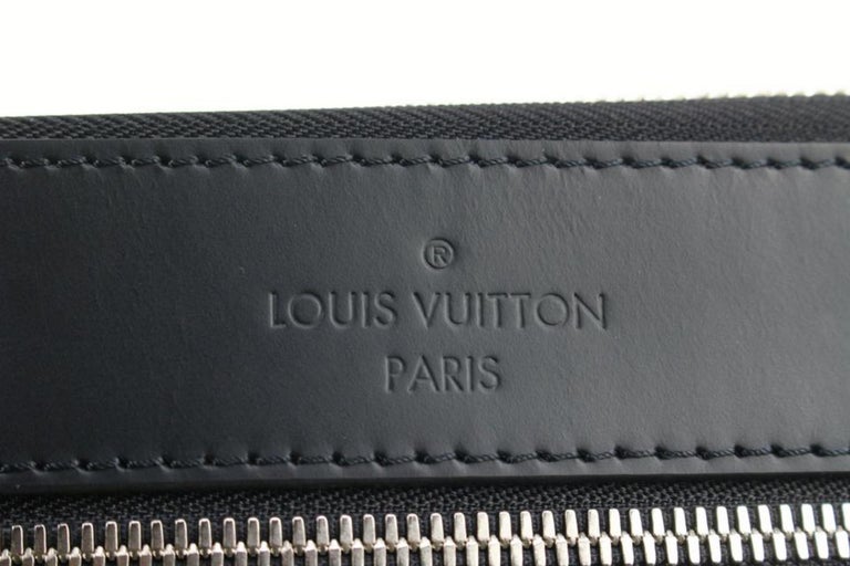 Louis Vuitton Black x Grey Damier Graphite Mick MM Messenger Crossbody –  Bagriculture