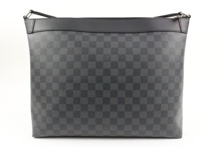 Louis Vuitton, Bags, Louis Vuitton 22 Damier Graphite 3d e Sling Bag