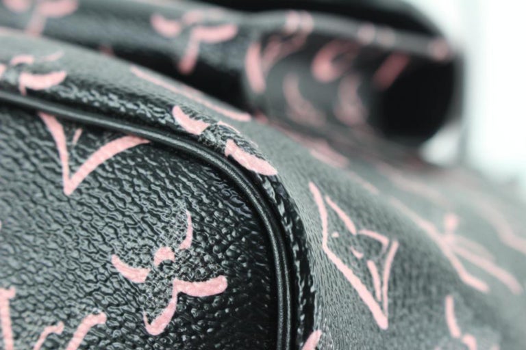 Louis Vuitton Black Monogram Wallet & Pink Monogram Phone Case  (Authenticity Unverified) - Oahu Auctions