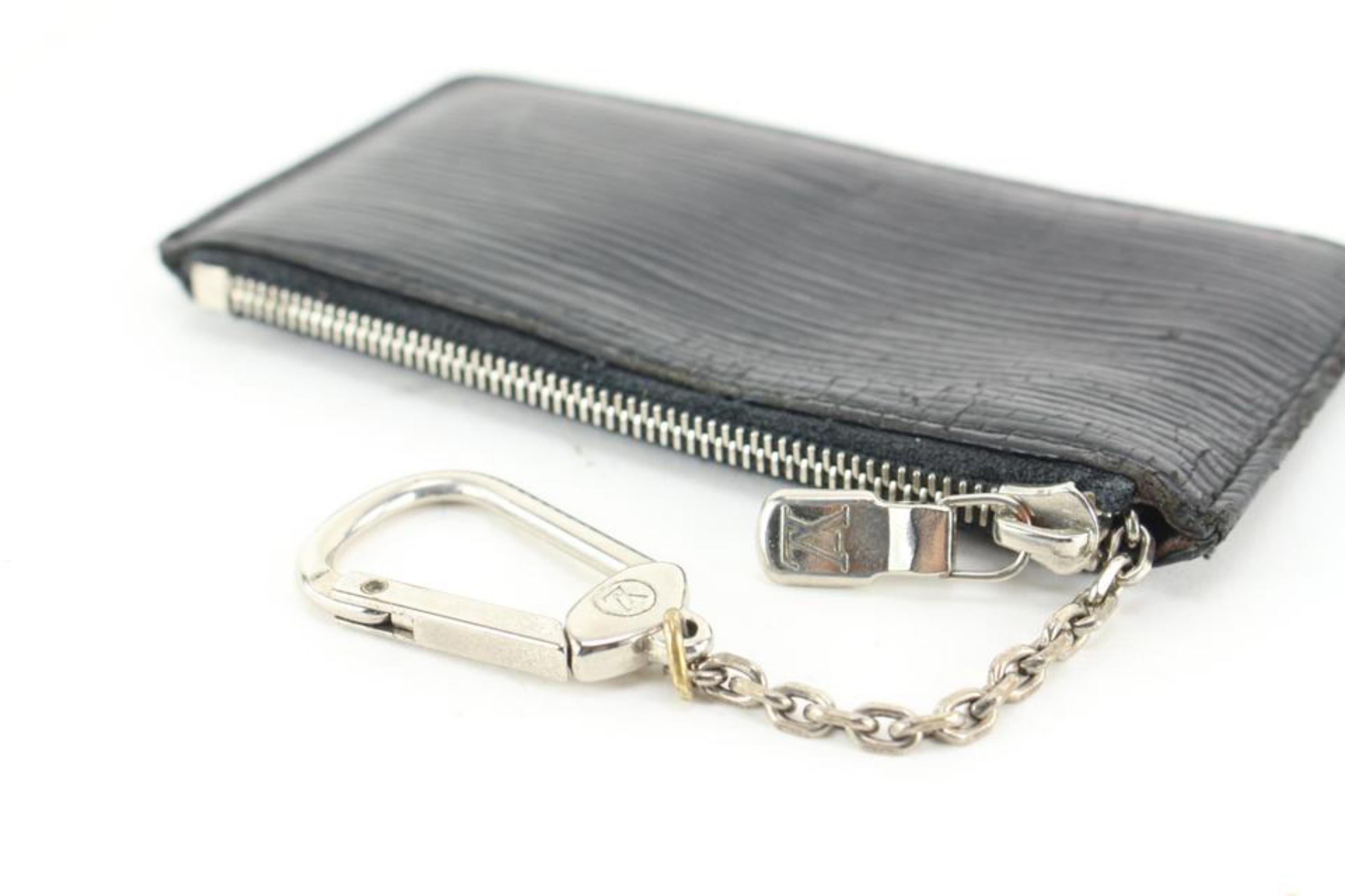 Louis Vuitton Black x Silver Epi Leather Key Pouch Pochette Cles 71lz718s For Sale 1