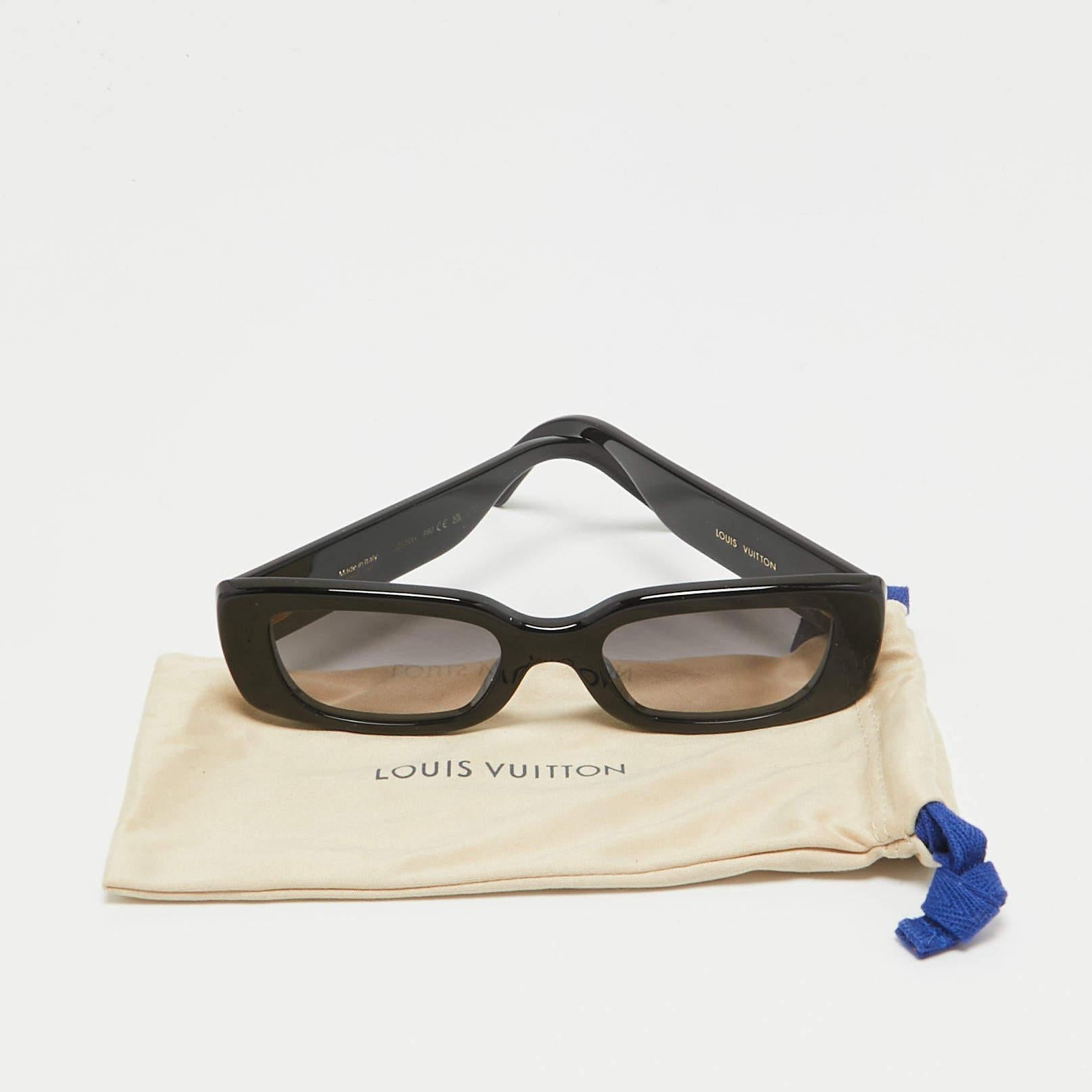 Women's Louis Vuitton Black Z2109W LV Circle Rectangular Sunglasses