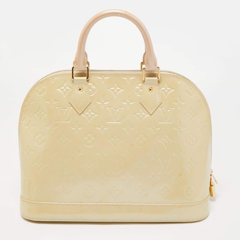 Louis Vuitton Blanc Corail Monogram Vernis Alma PM Bag For Sale at 1stDibs