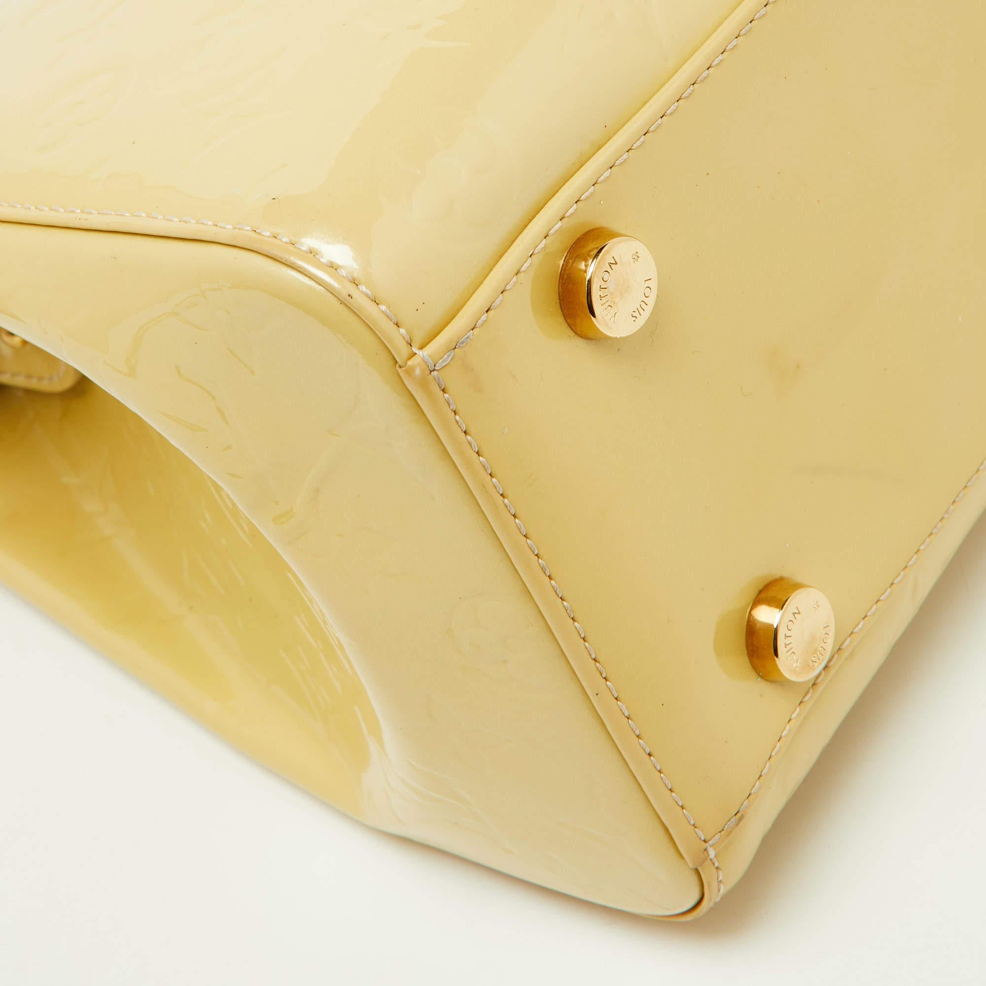 Louis Vuitton Blanc Corail Monogram Vernis Brea GM Bag For Sale 6