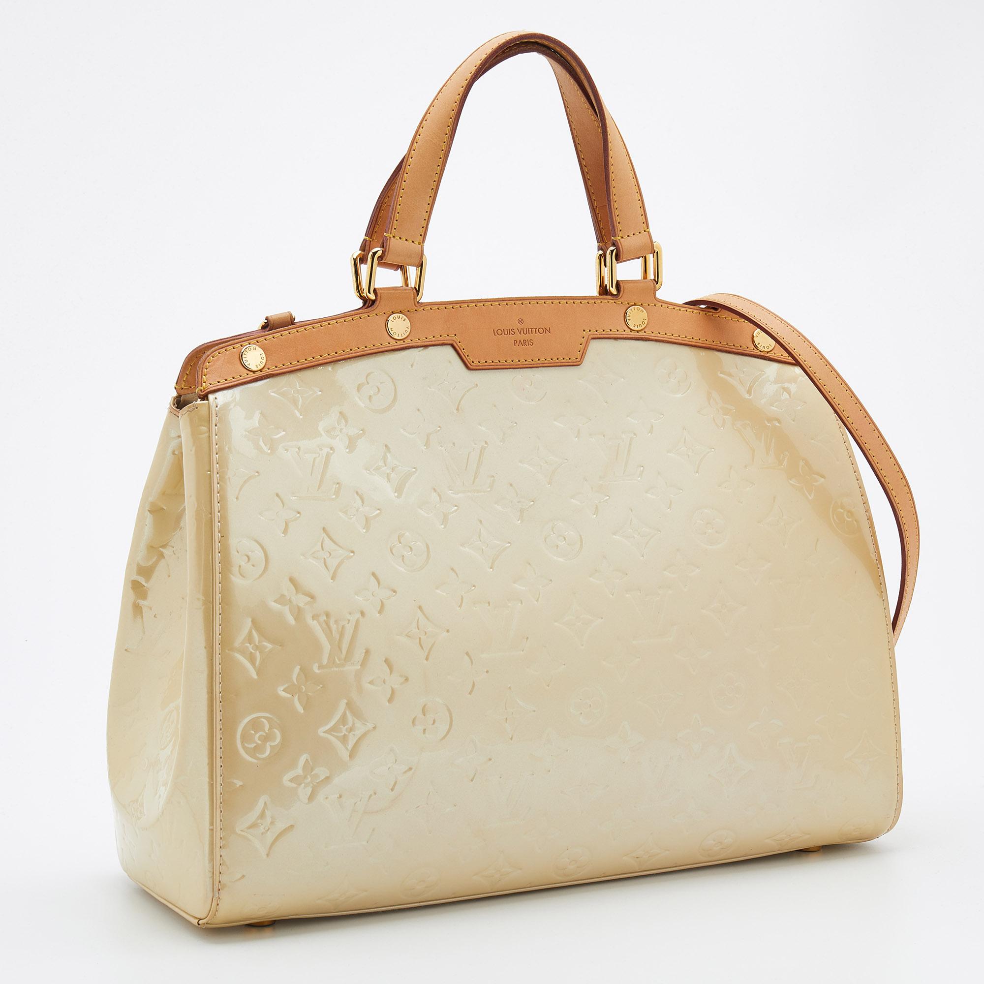 Women's Louis Vuitton Blanc Corail Monogram Vernis Brea GM Bag