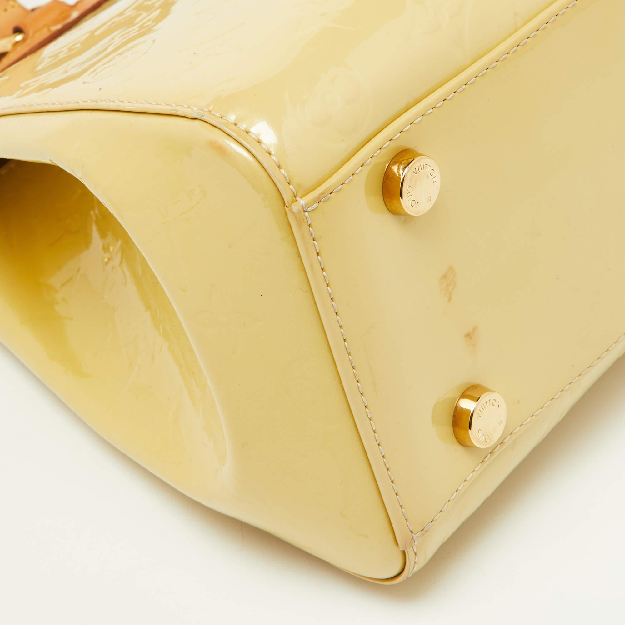Louis Vuitton Blanc Corail Monogram Vernis Brea GM Bag For Sale 4