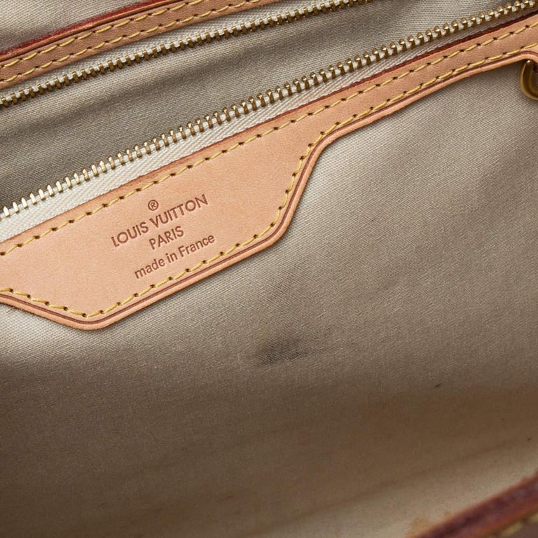 Louis Vuitton Blanc Corail Monogram Vernis Brea GM Bag For Sale 5